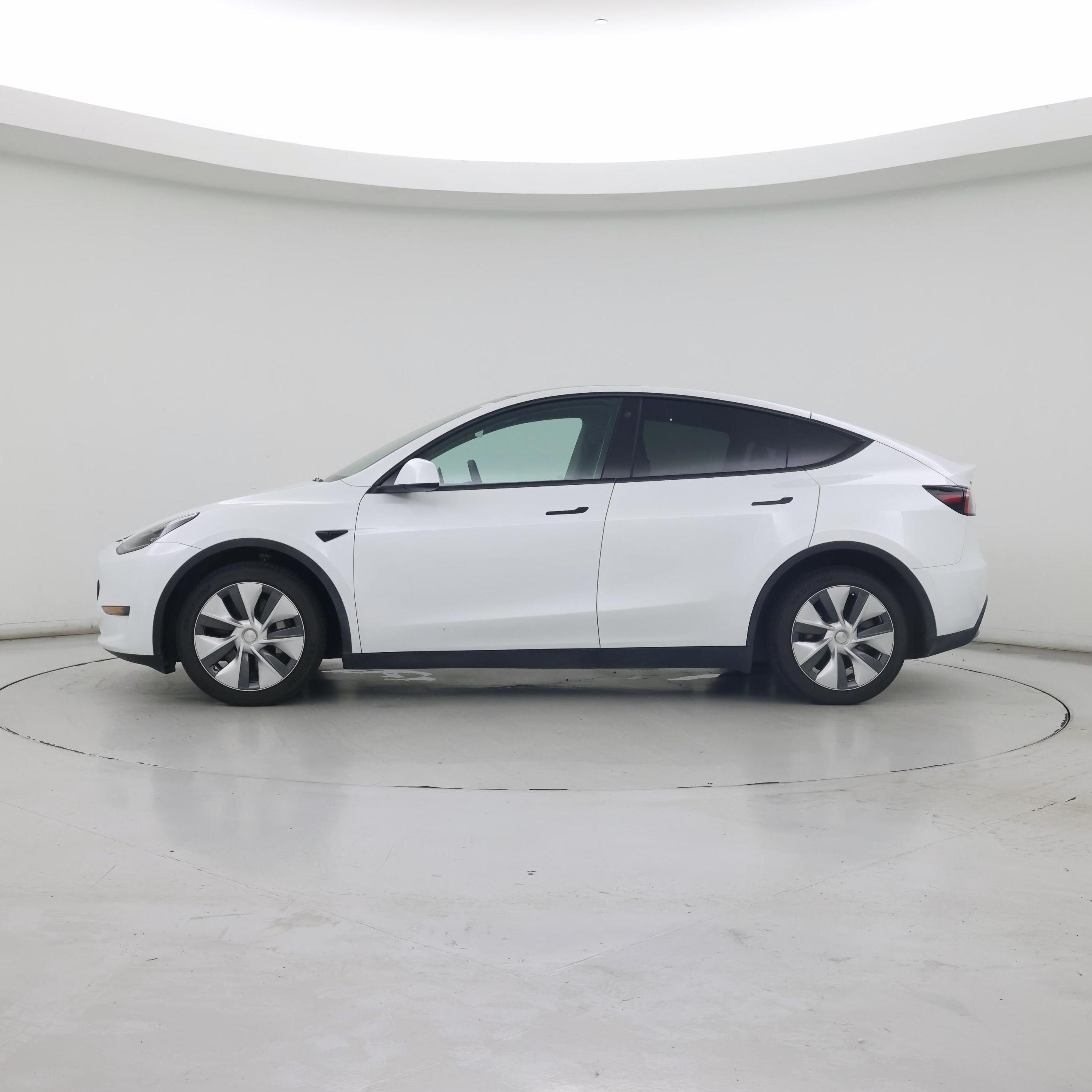 Thumbnail: 2023 Tesla Model Y - 3