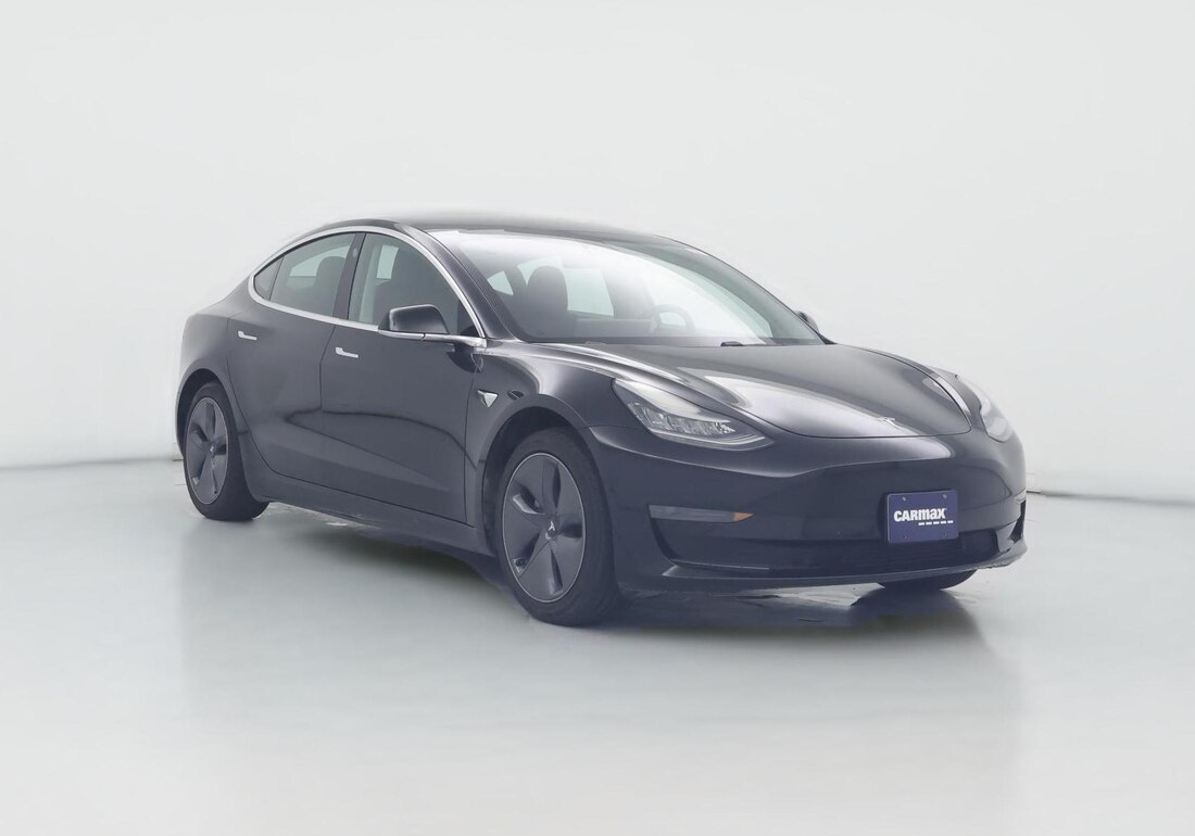 2020 Tesla Model 3 Standard Range Plus in Black — CarMax photo