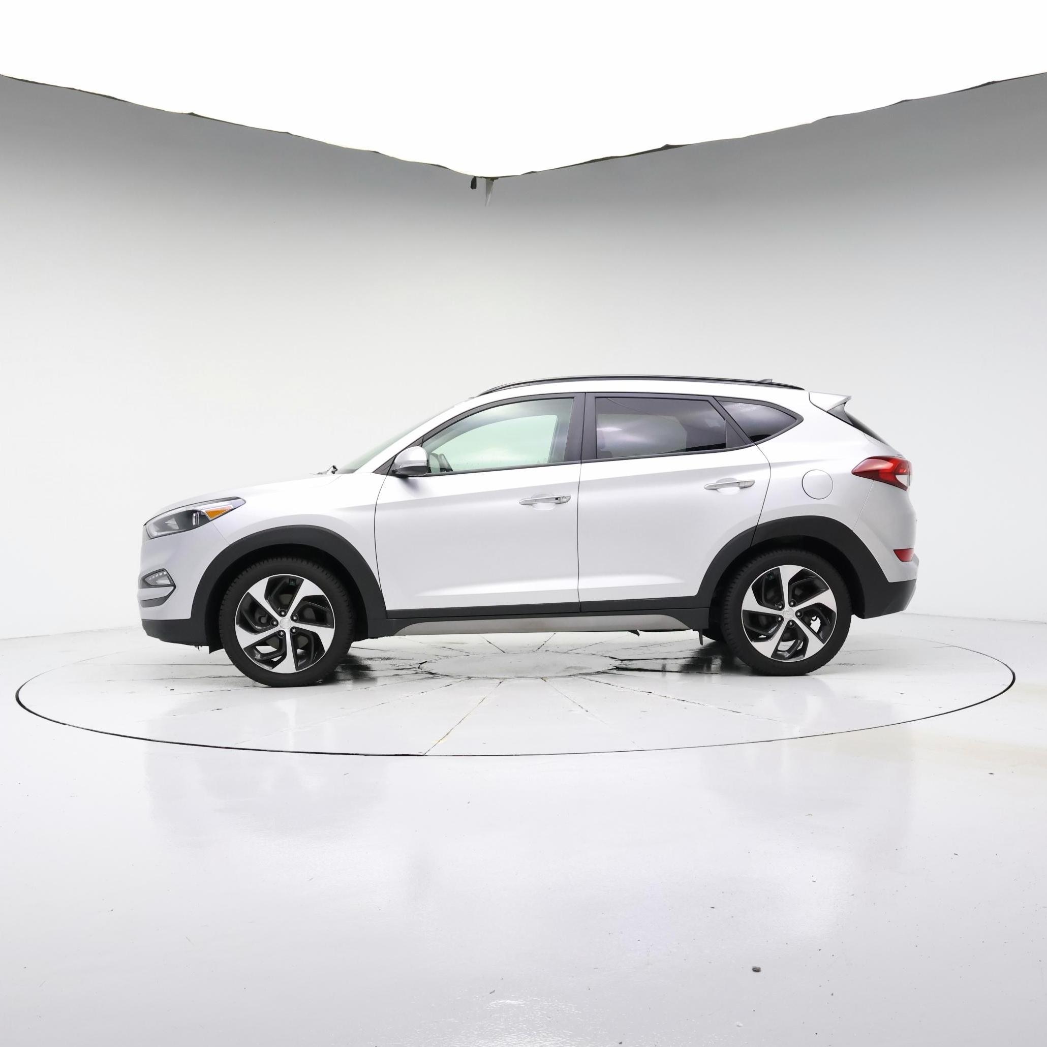 Thumbnail: 2018 Hyundai Tucson - 3