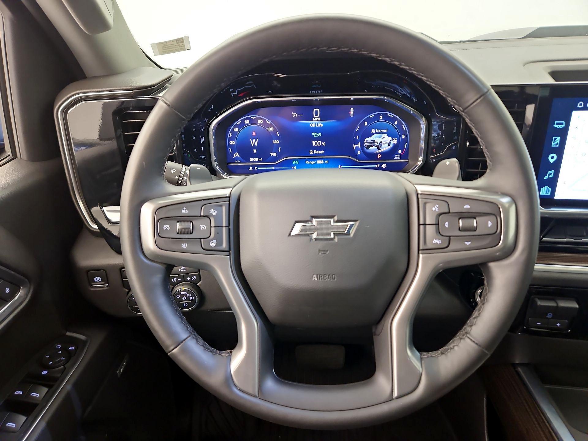 Thumbnail: 2025 Chevrolet Silverado 1500 - 10