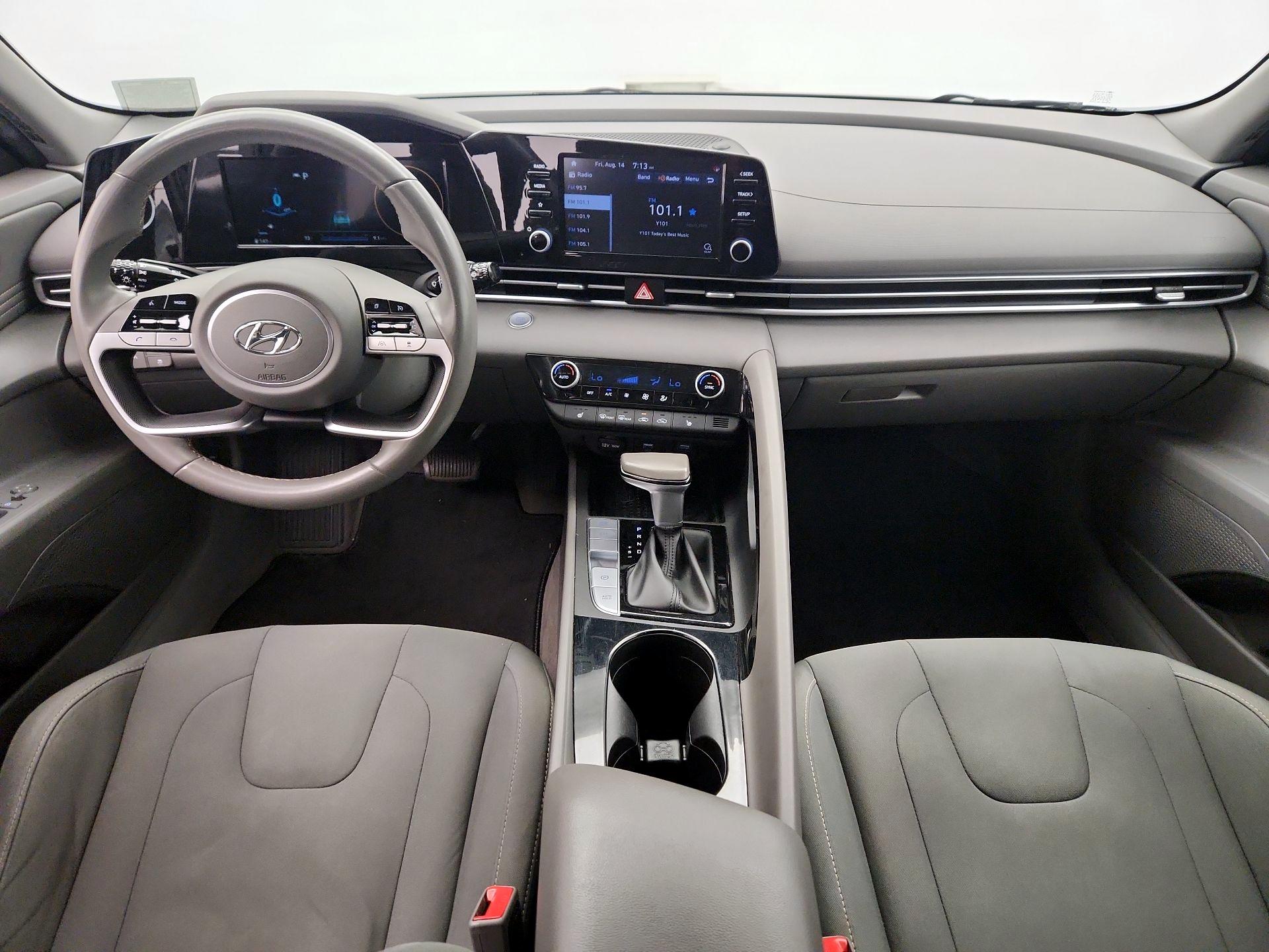 Thumbnail: 2022 Hyundai Elantra - 9