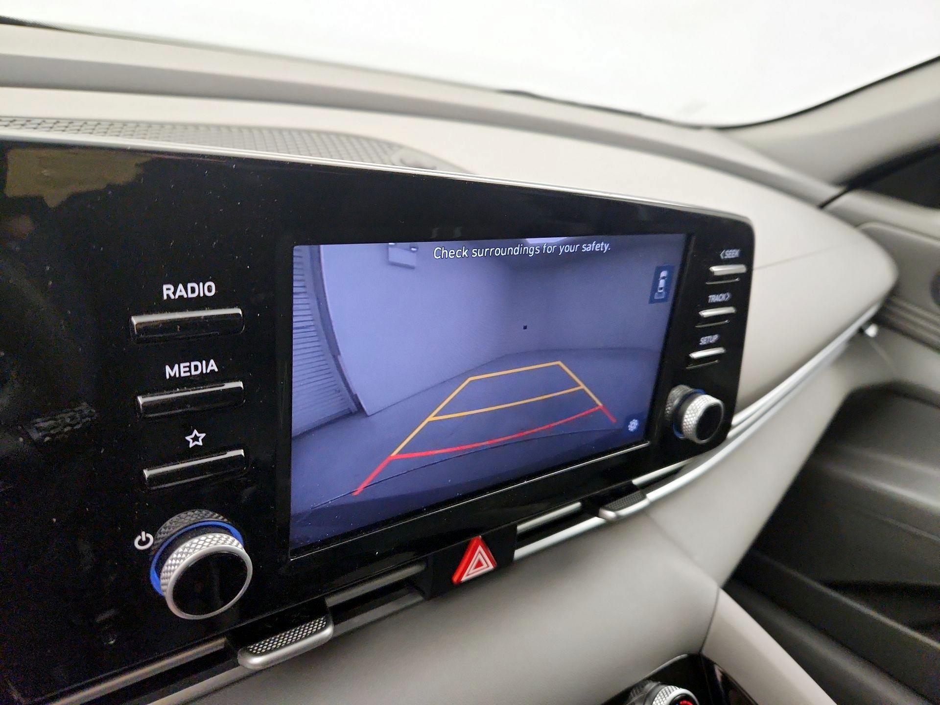 Thumbnail: 2022 Hyundai Elantra - 14