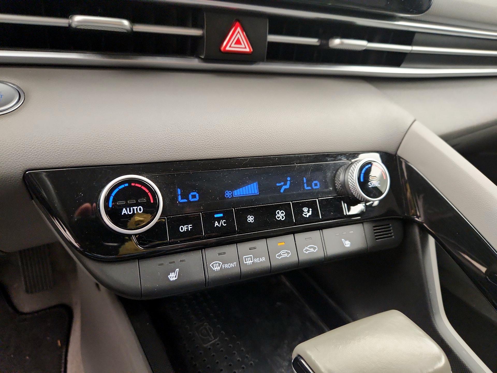 Thumbnail: 2022 Hyundai Elantra - 16
