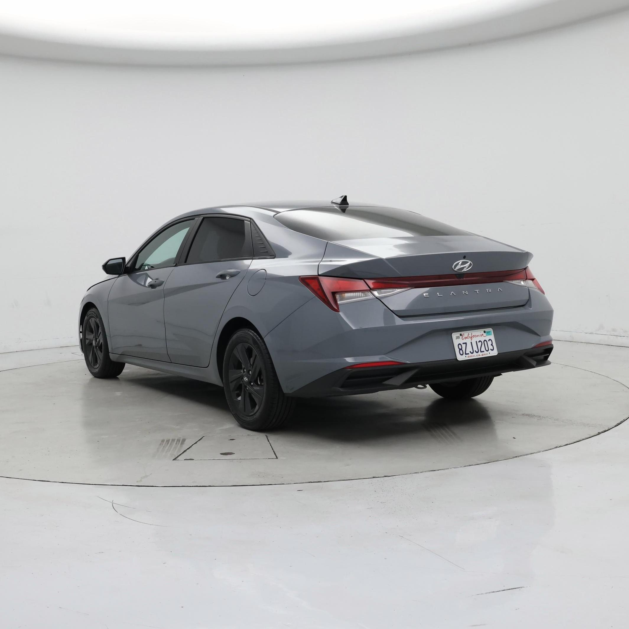 Thumbnail: 2022 Hyundai Elantra - 2