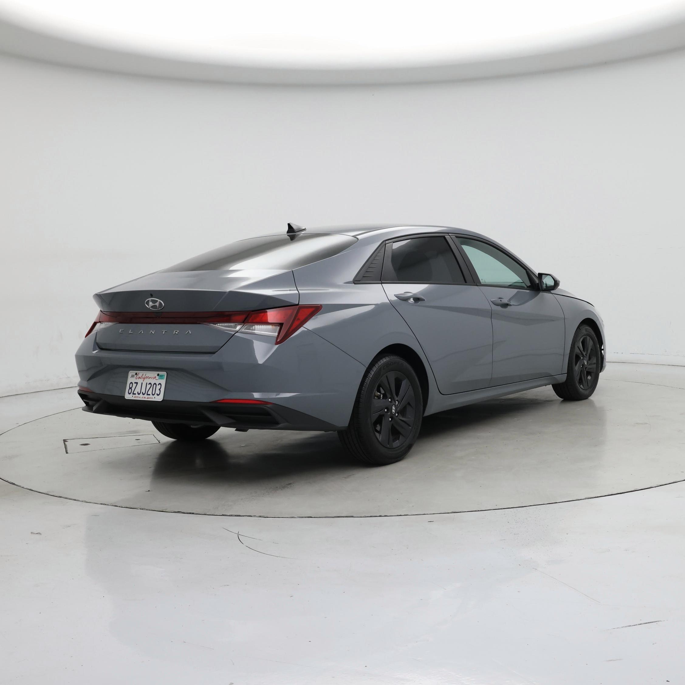Thumbnail: 2022 Hyundai Elantra - 8