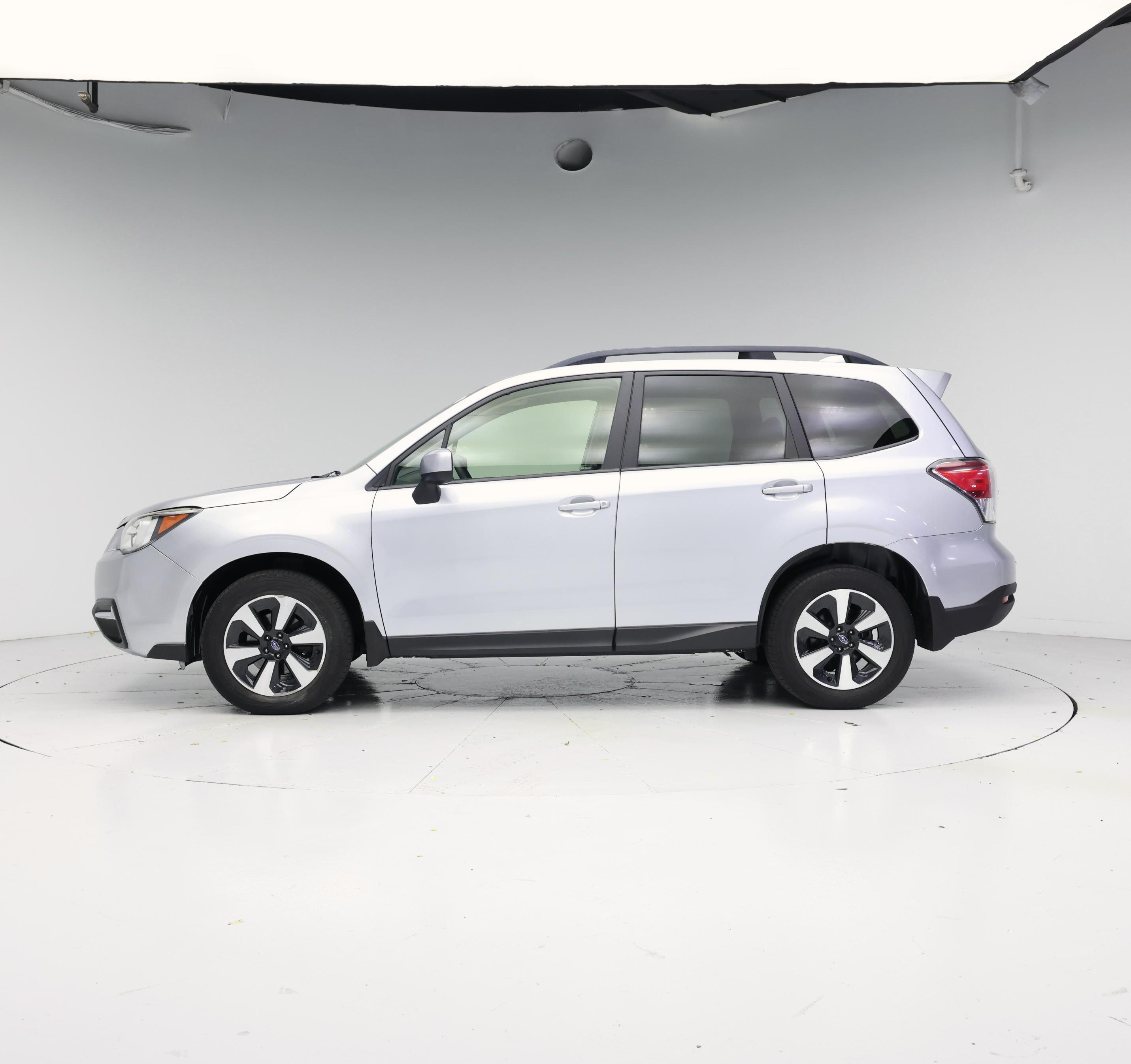 Thumbnail: 2017 Subaru Forester - 3