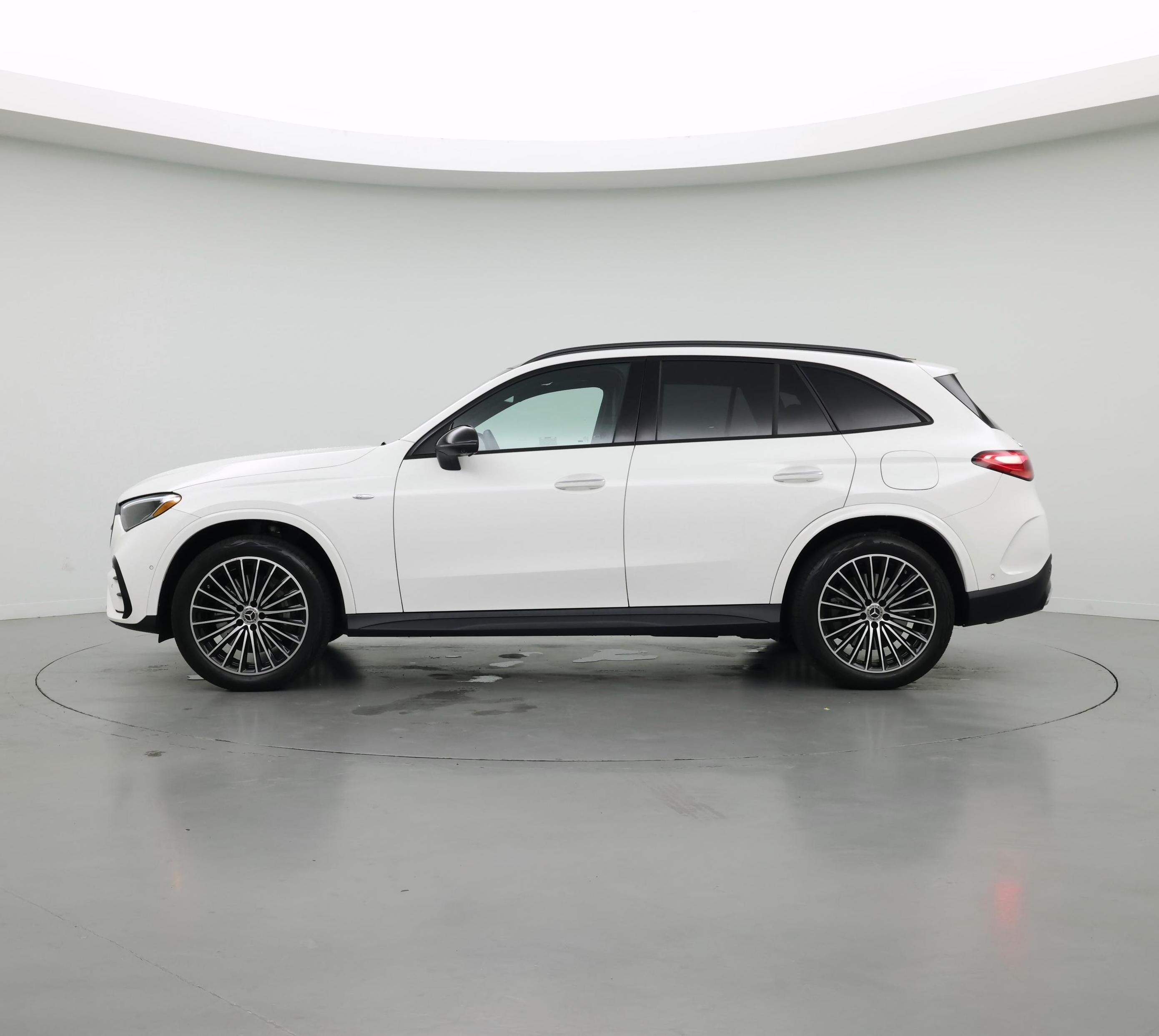 Thumbnail: 2025 Mercedes-Benz GLC - 3