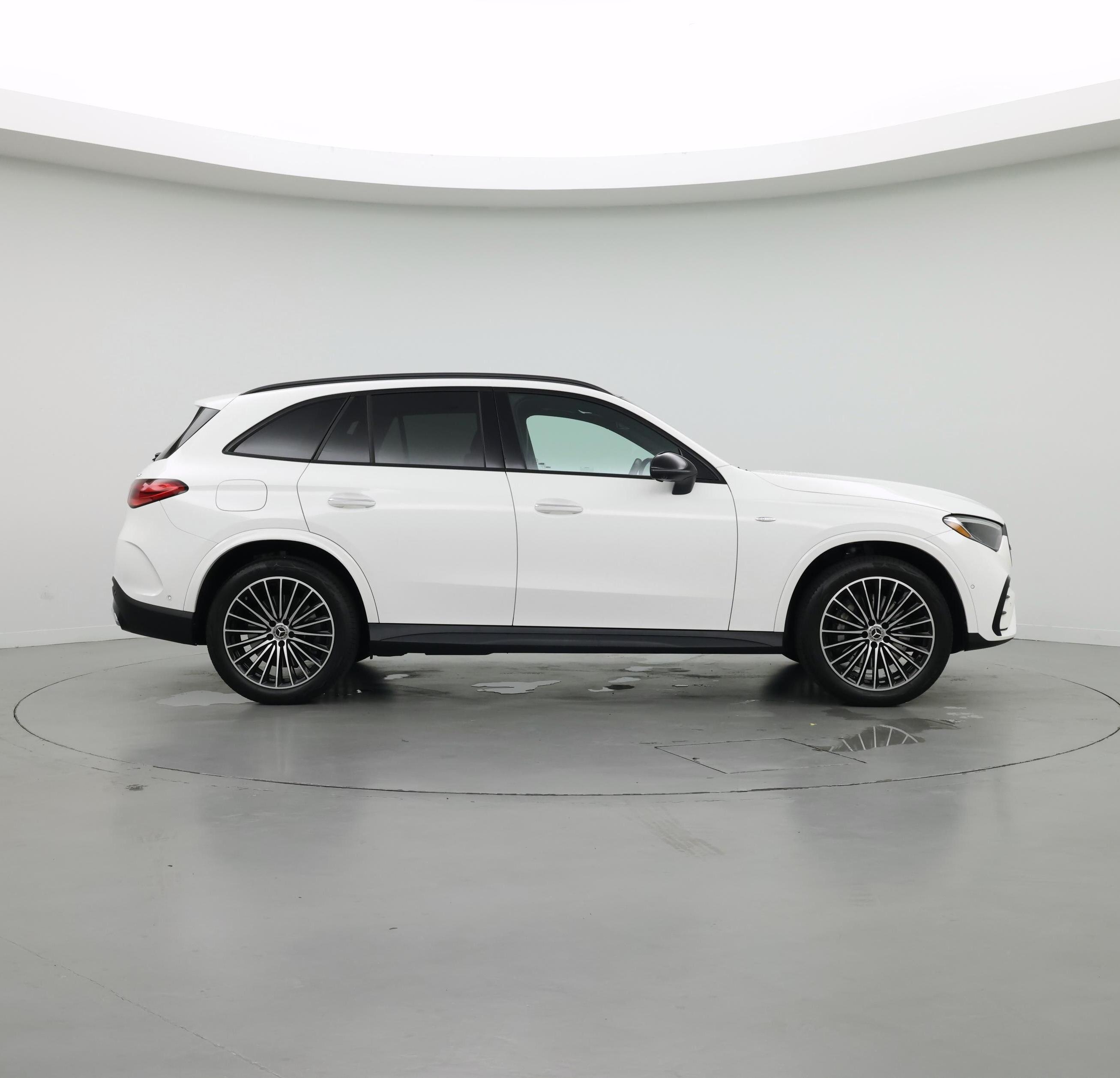 Thumbnail: 2025 Mercedes-Benz GLC - 7