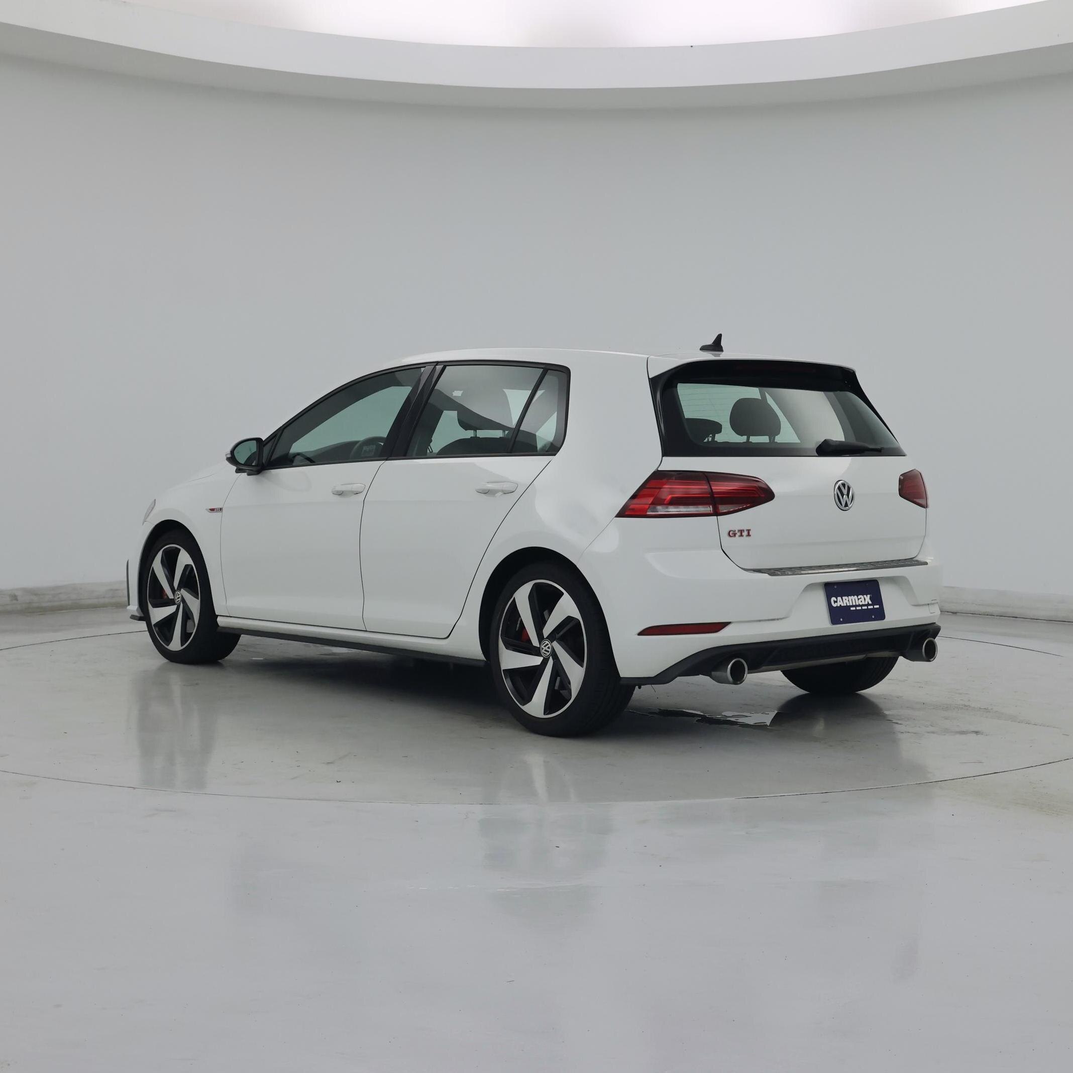 Thumbnail: 2019 Volkswagen Golf - 2
