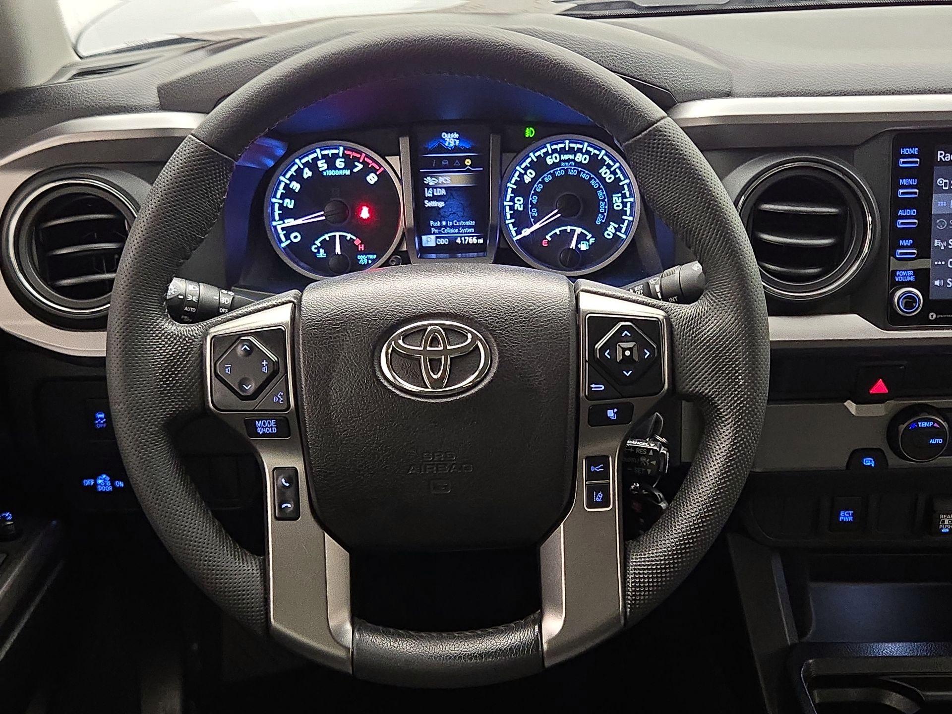 Thumbnail: 2021 Toyota Tacoma - 10