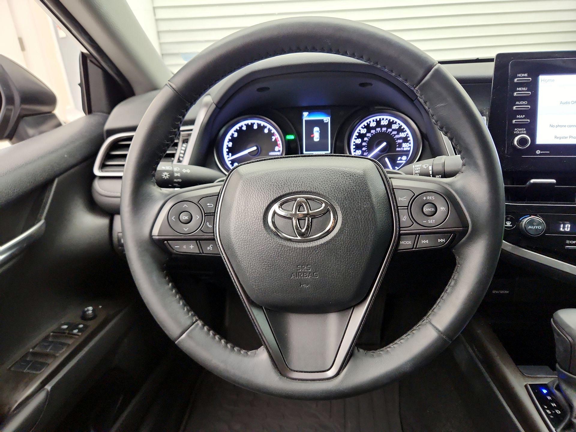 Thumbnail: 2023 Toyota Camry - 10