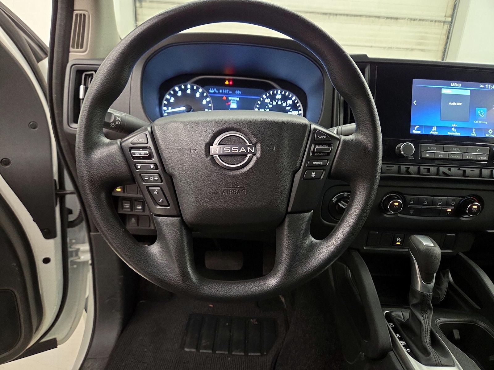 2025 Nissan Frontier S - Photo 11
