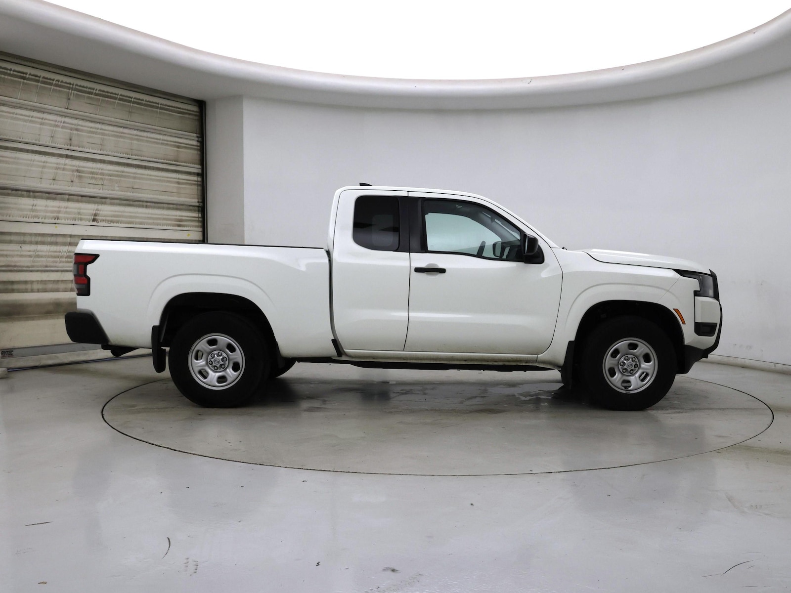 2025 Nissan Frontier S - Photo 8