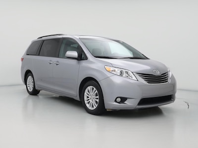 2017 Toyota Sienna XLE  Auto Access Seat