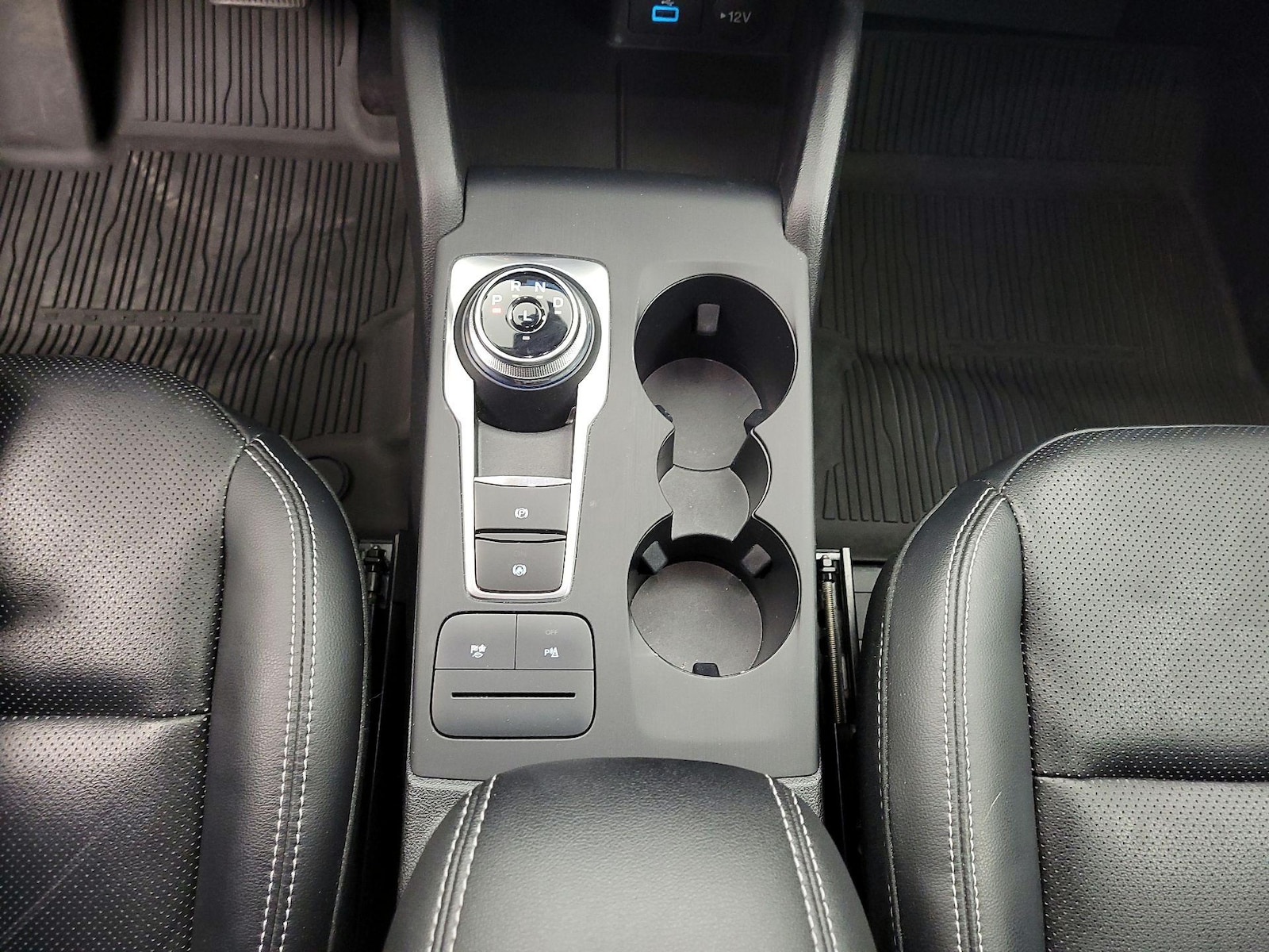 2022 Ford Escape Titanium - Photo 19