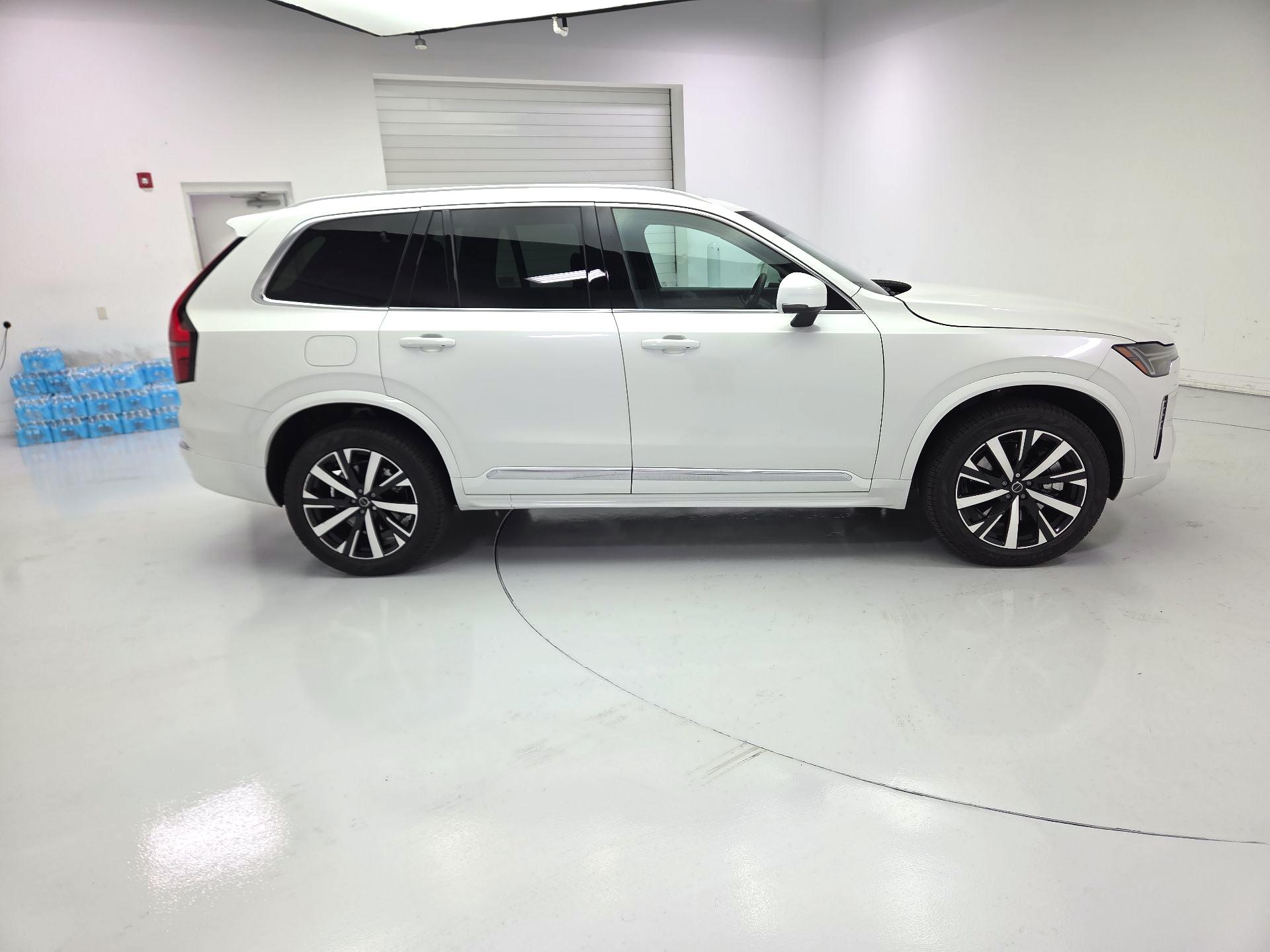 Thumbnail: 2025 Volvo XC90 - 4