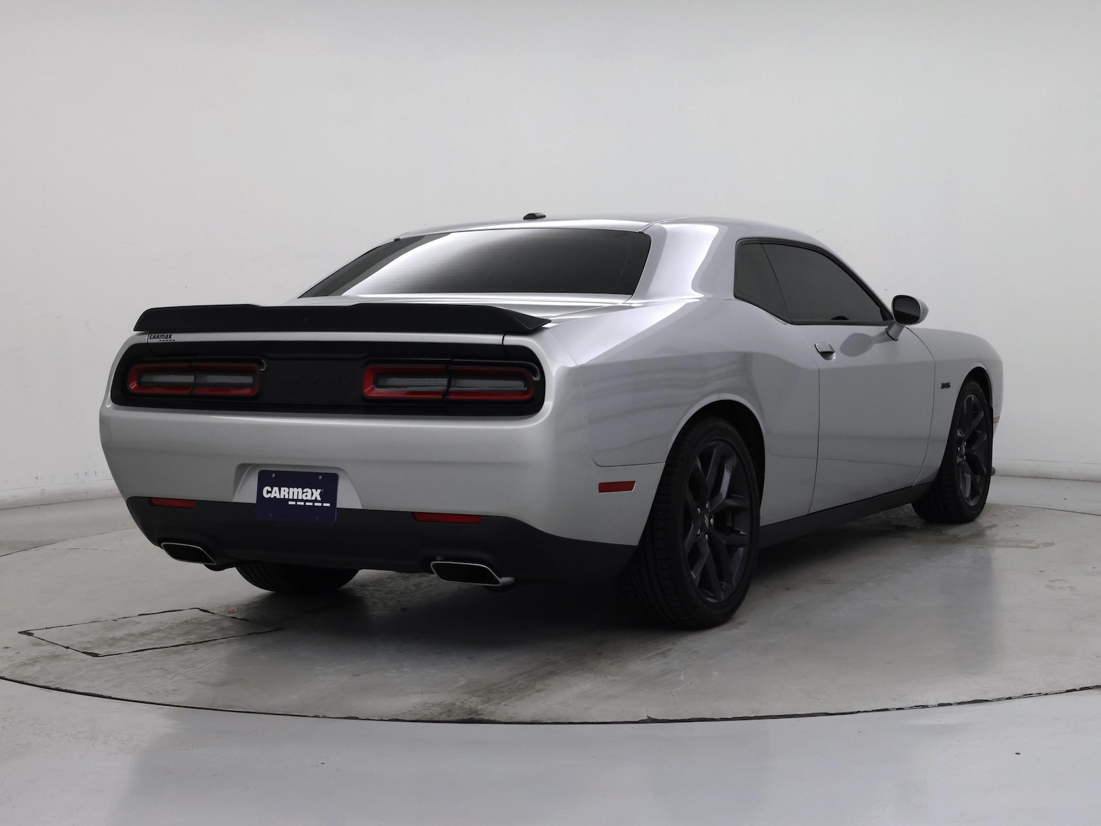 2023 Dodge Challenger R/T - Photo 9
