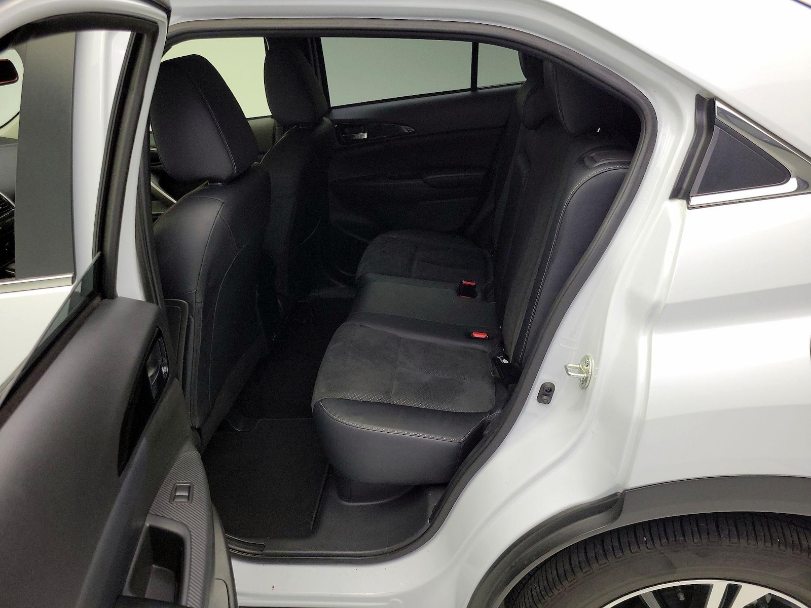 2024 Mitsubishi Eclipse Cross SE - Photo 22