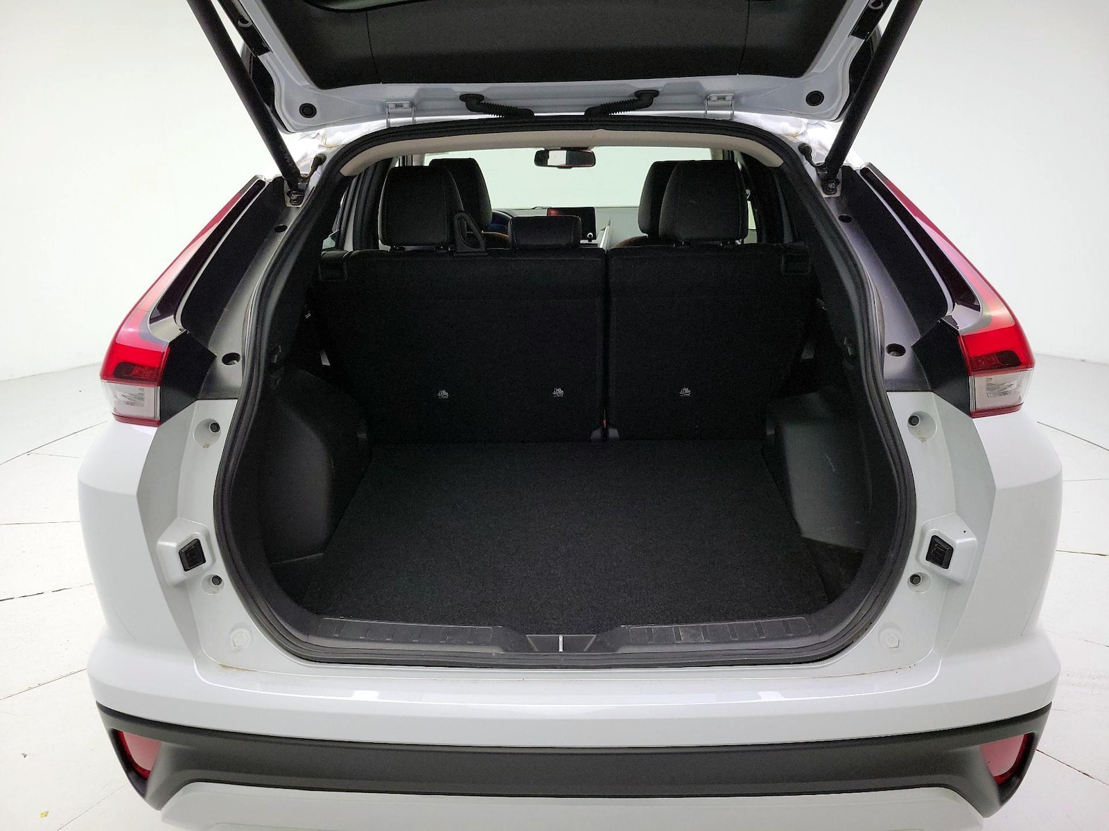 2024 Mitsubishi Eclipse Cross SE - Photo 23