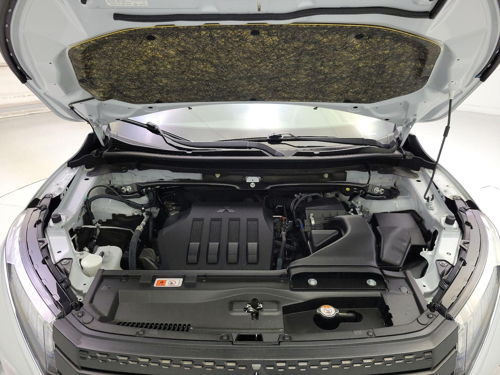2024 Mitsubishi Eclipse Cross SE - Photo 24