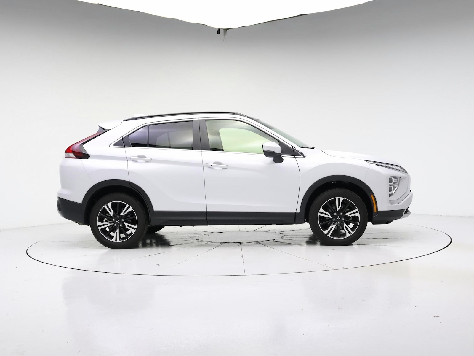 2024 Mitsubishi Eclipse Cross SE - Photo 8