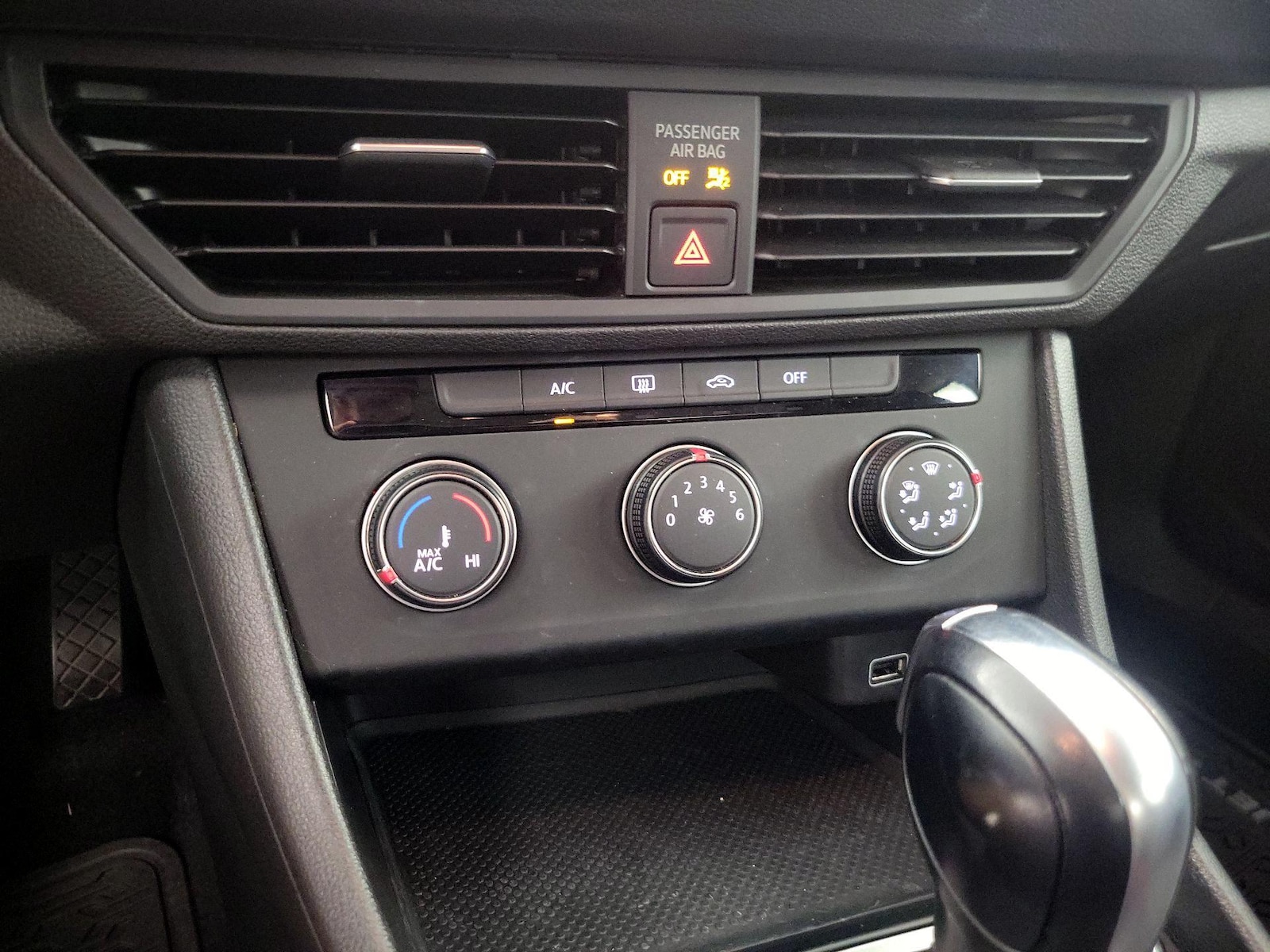 2019 Volkswagen Jetta S - Photo 17