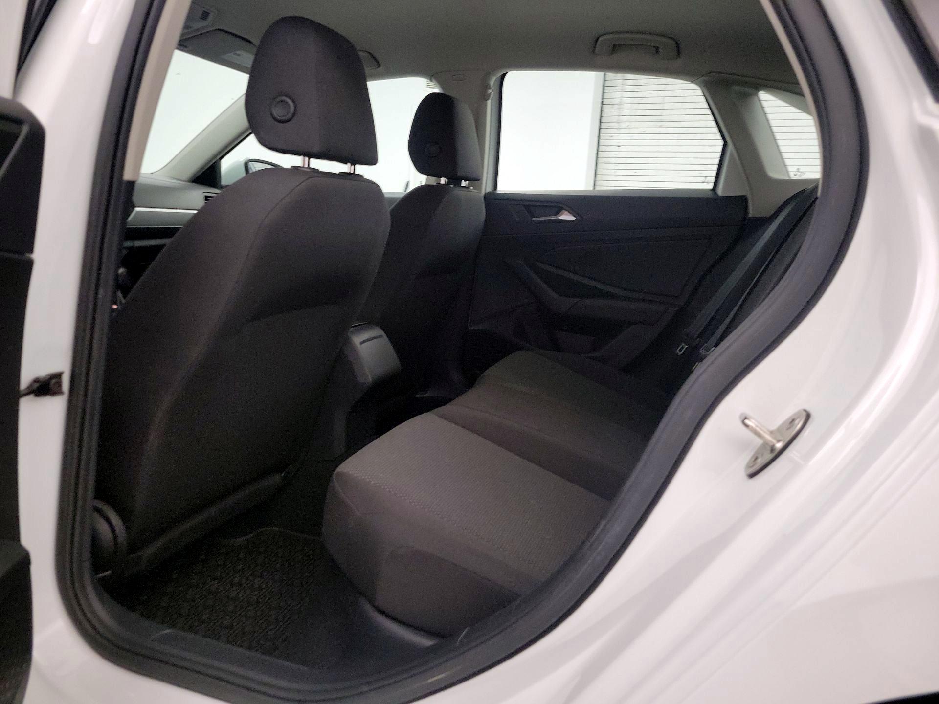 Thumbnail: 2019 Volkswagen Jetta - 19