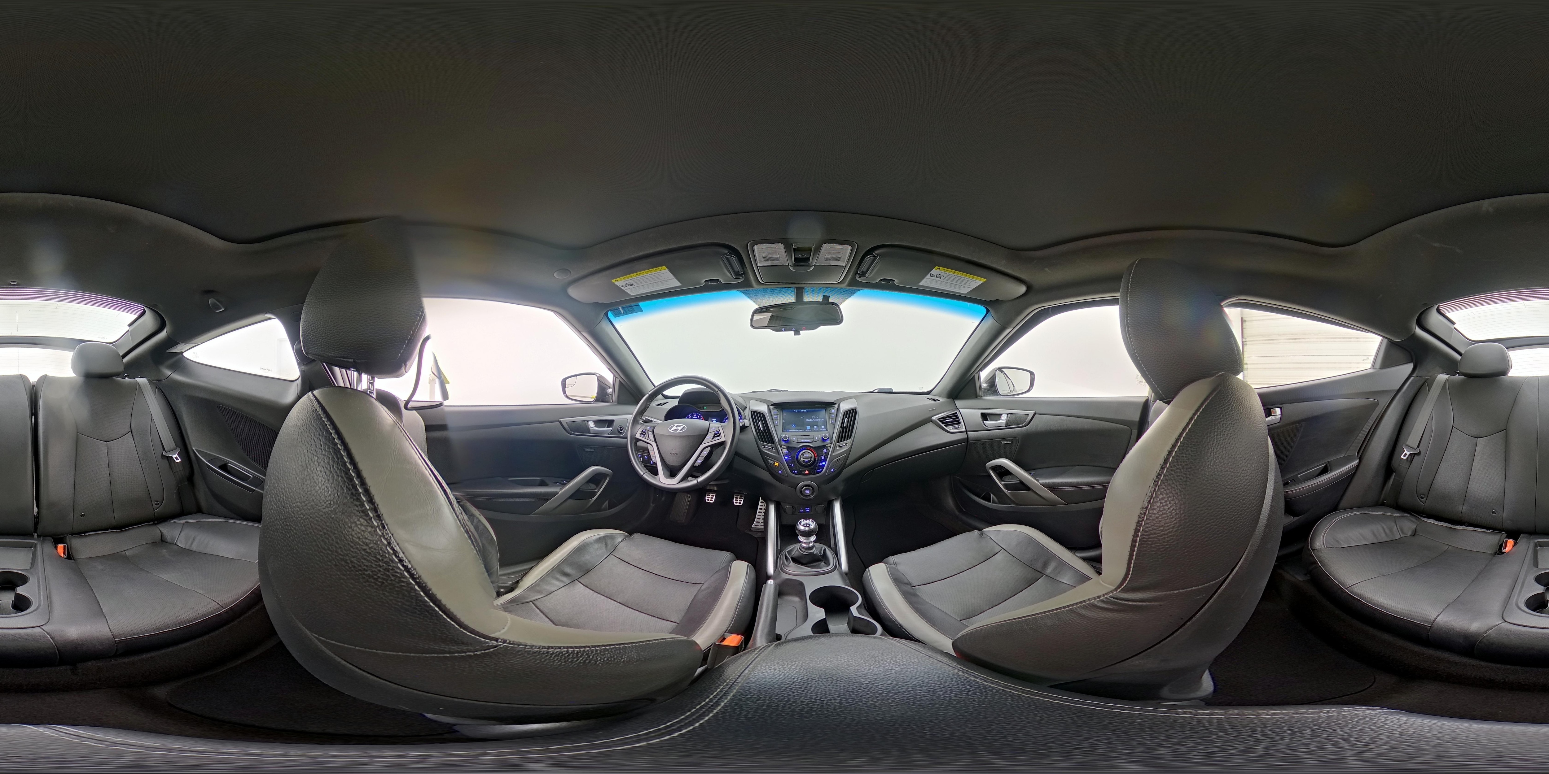 2016 Hyundai Veloster - Photo 26