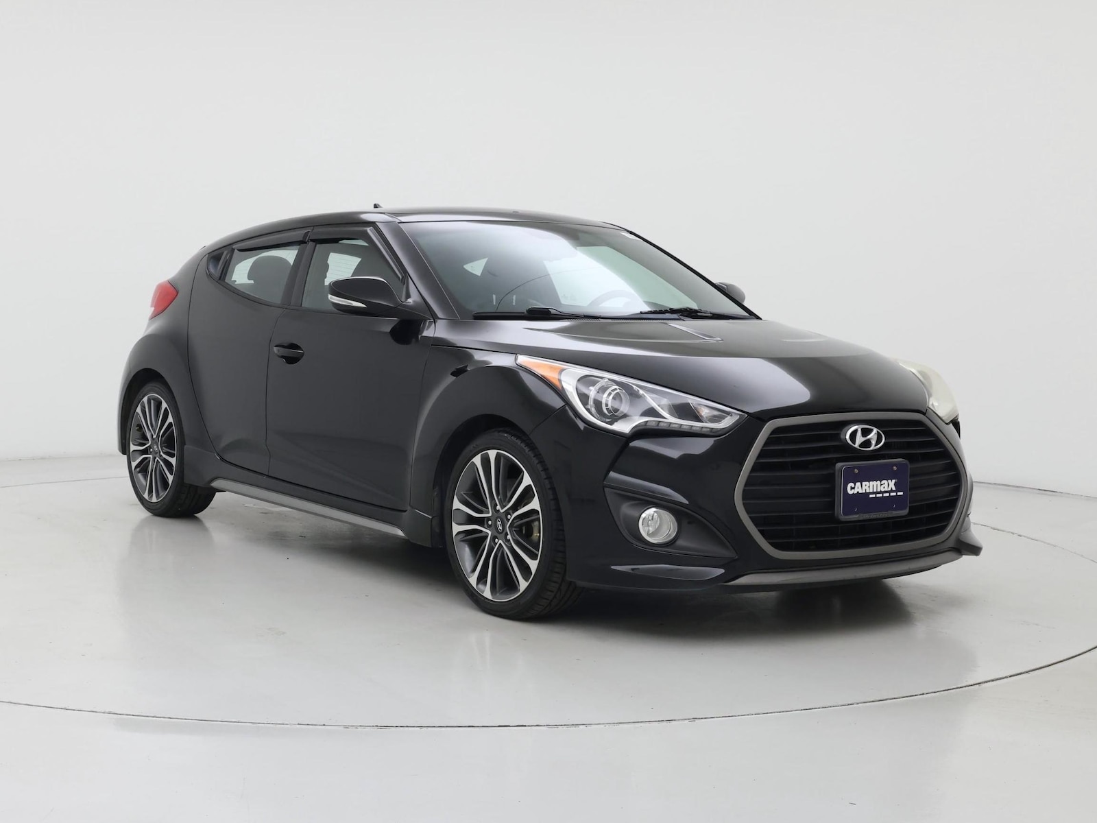 2016 Hyundai Veloster - Photo 2