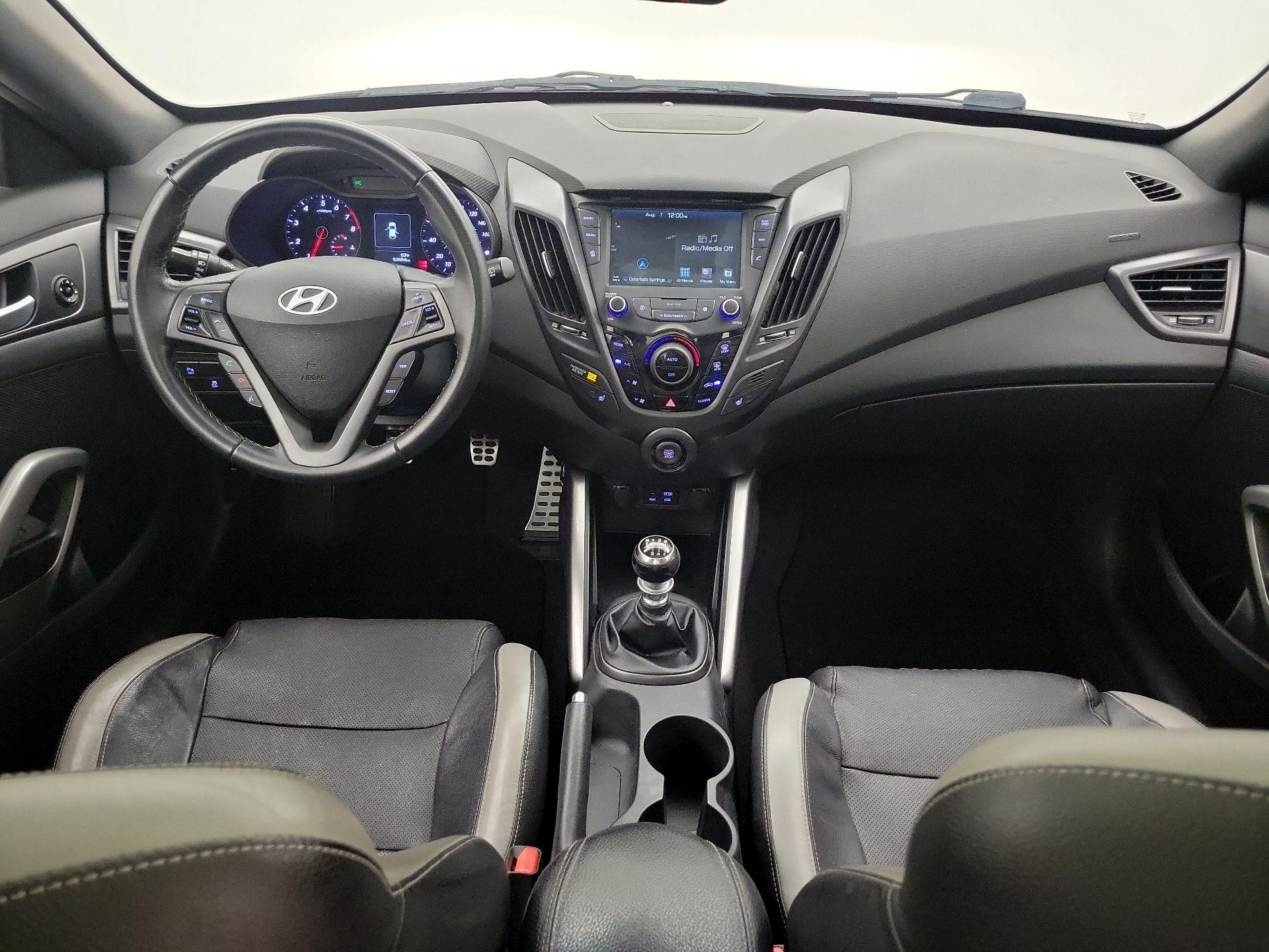 Thumbnail: 2016 Hyundai Veloster - 9
