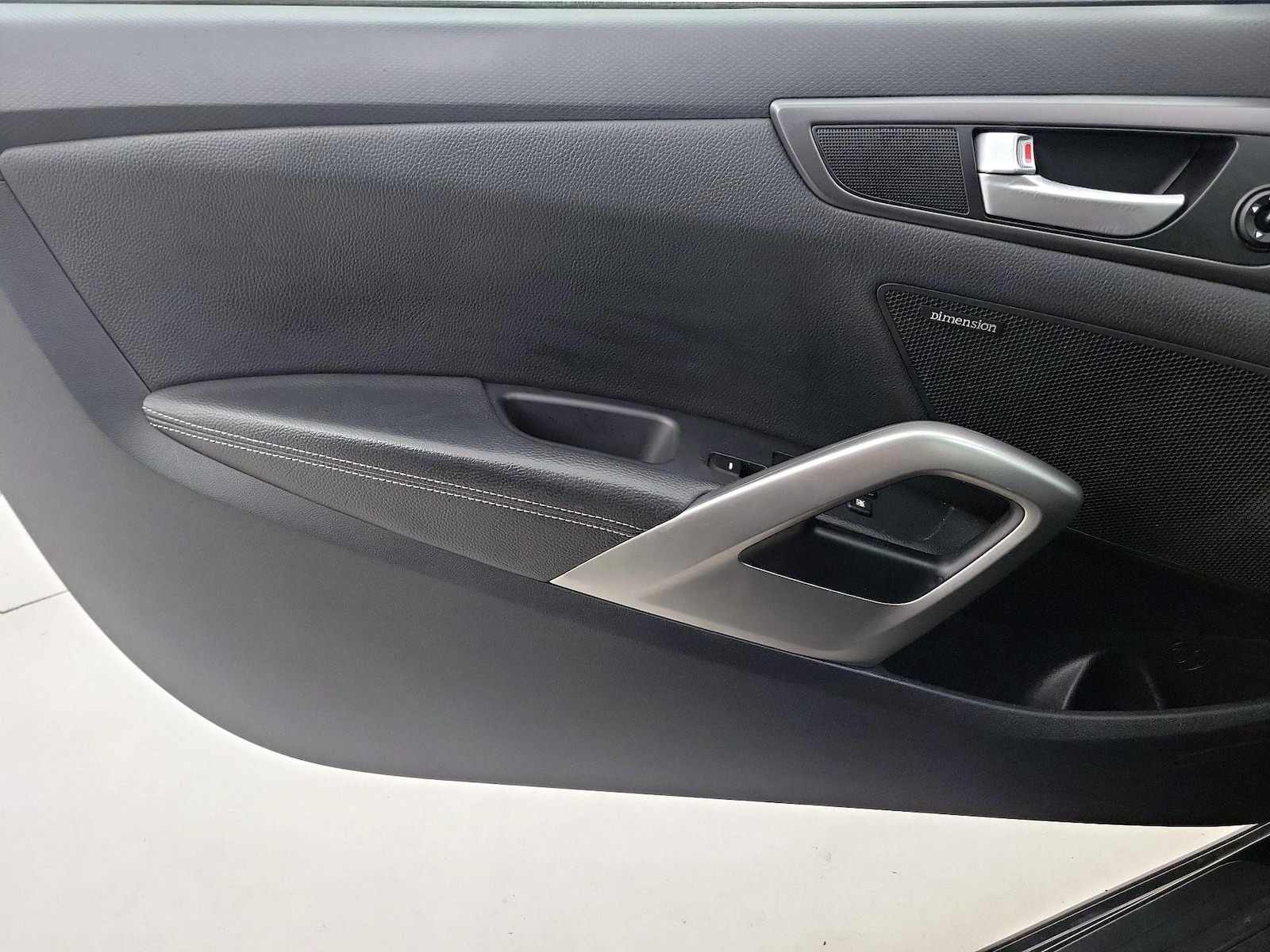 2016 Hyundai Veloster - Photo 13