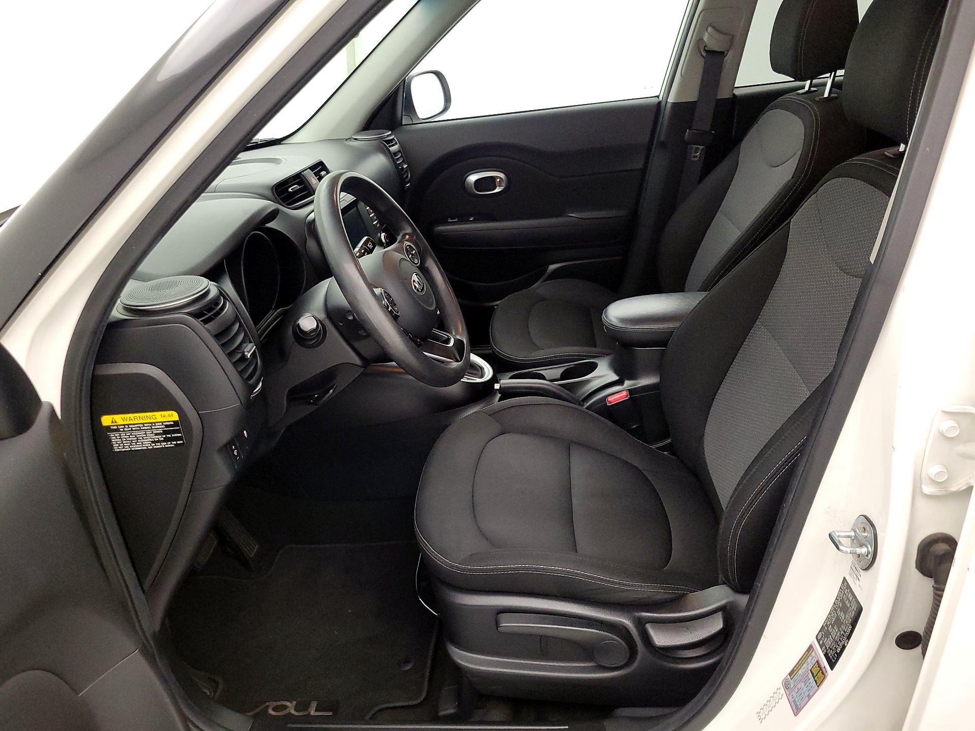 Thumbnail: 2018 Kia Soul - 11