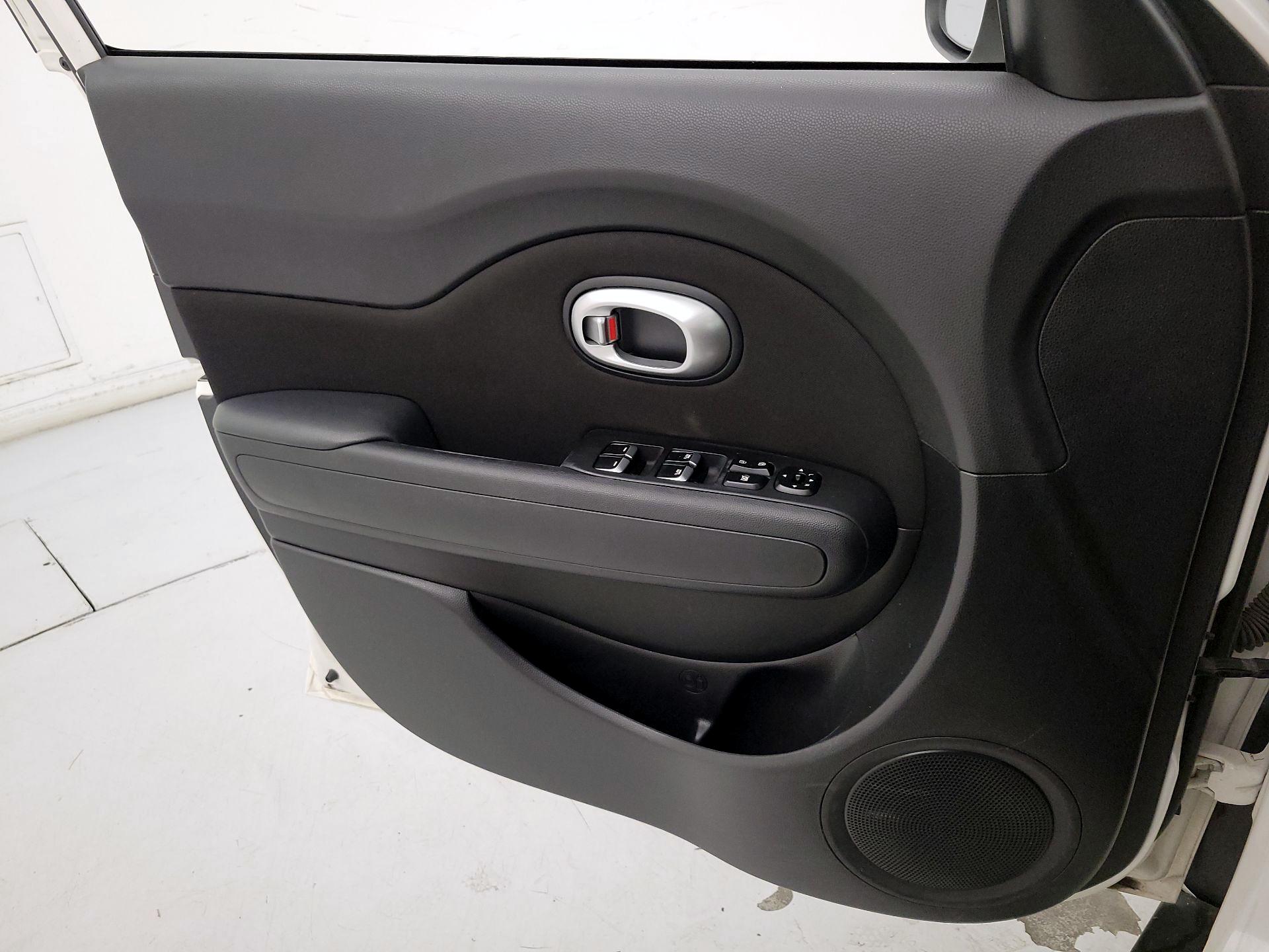 Thumbnail: 2018 Kia Soul - 12