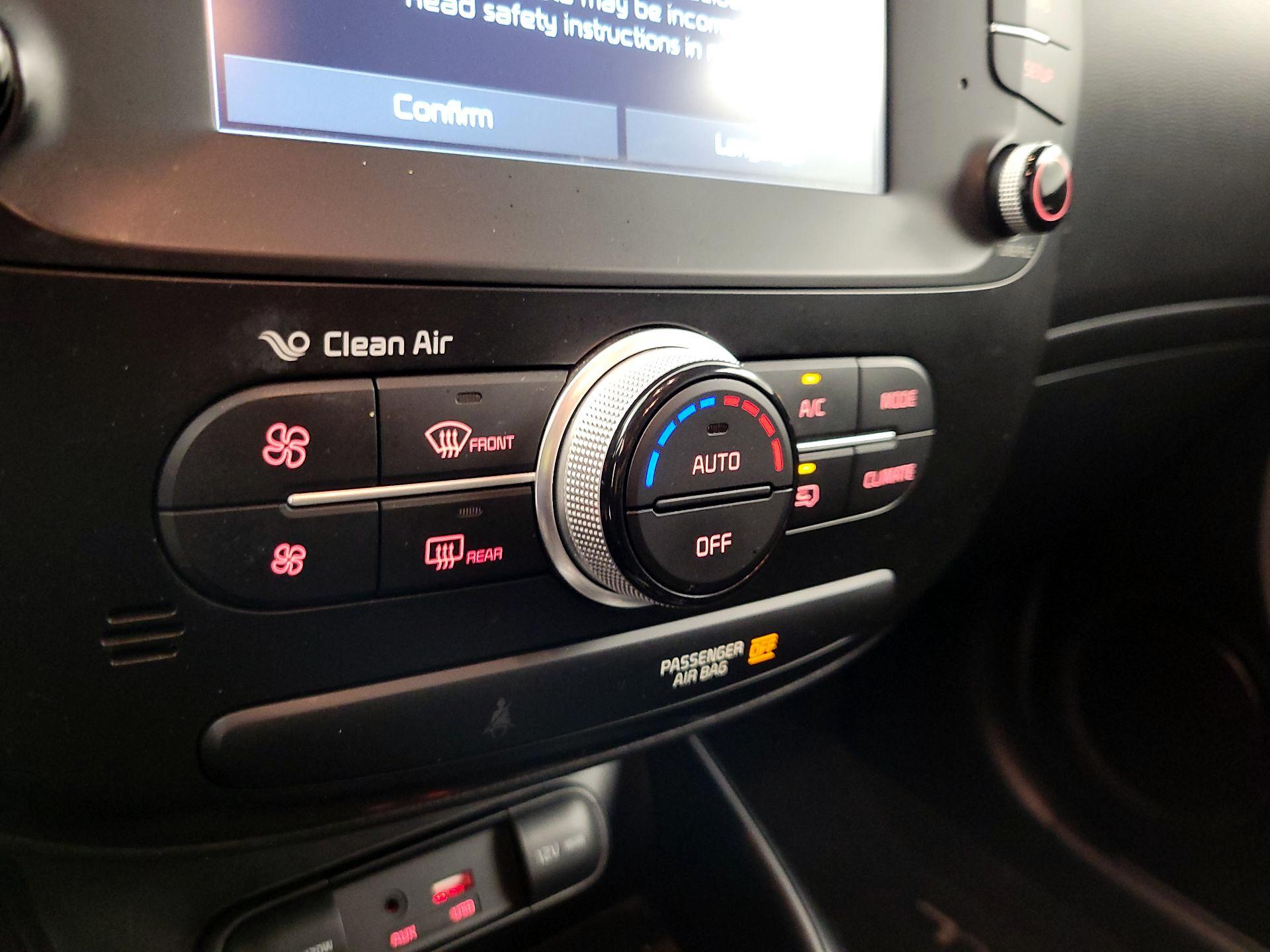 Thumbnail: 2018 Kia Soul - 16