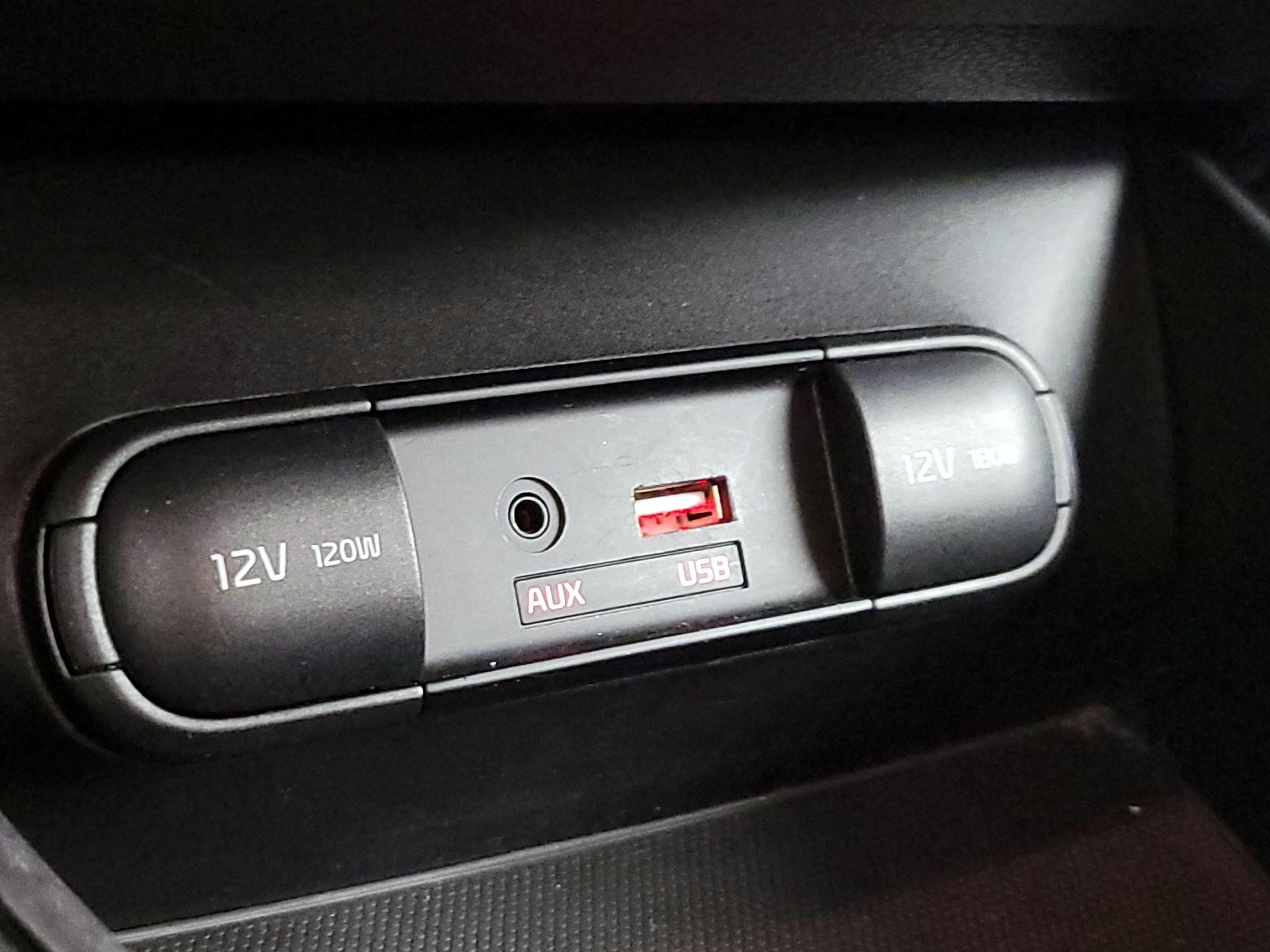 Thumbnail: 2018 Kia Soul - 18