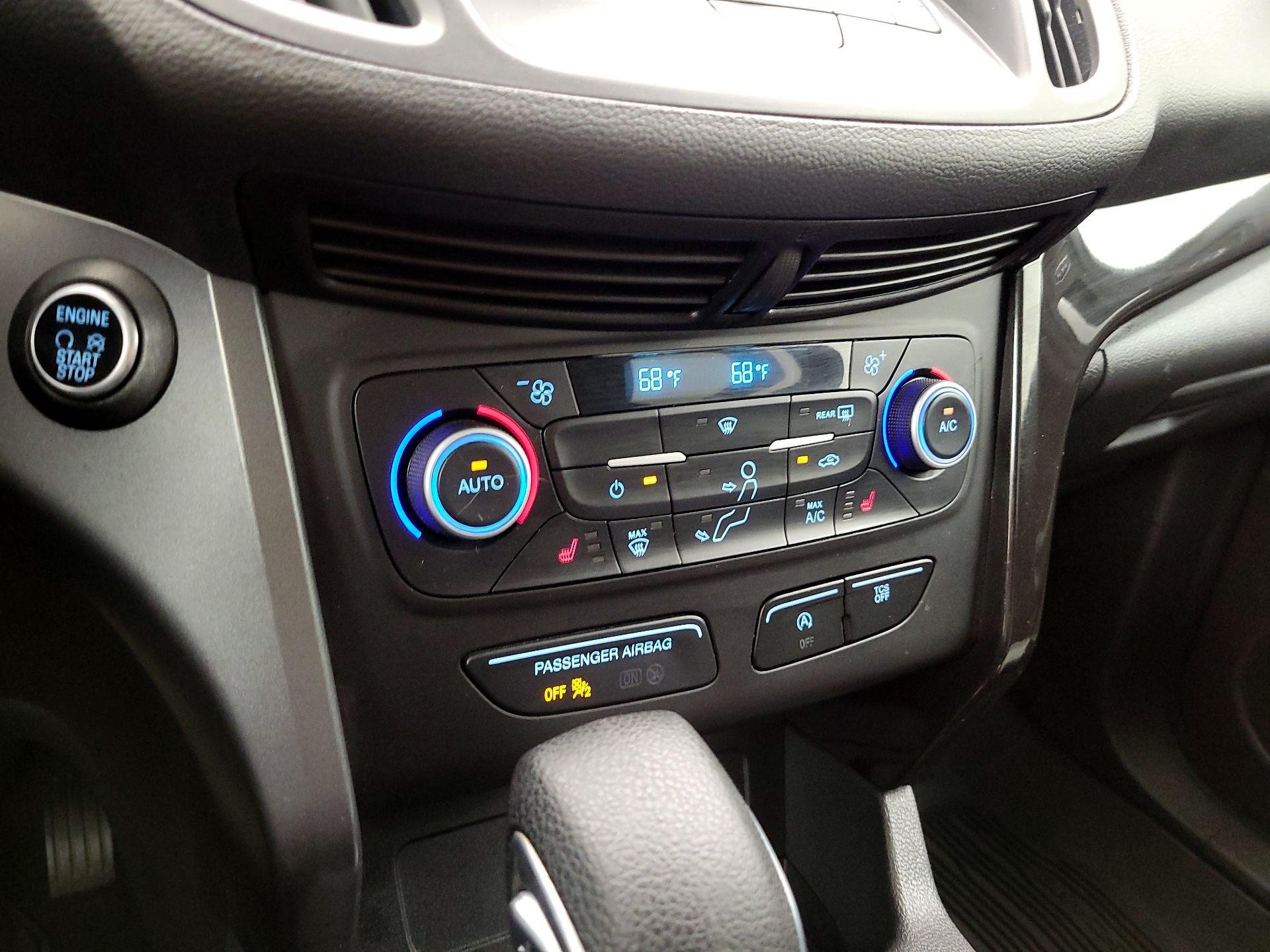 Thumbnail: 2019 Ford Escape - 16