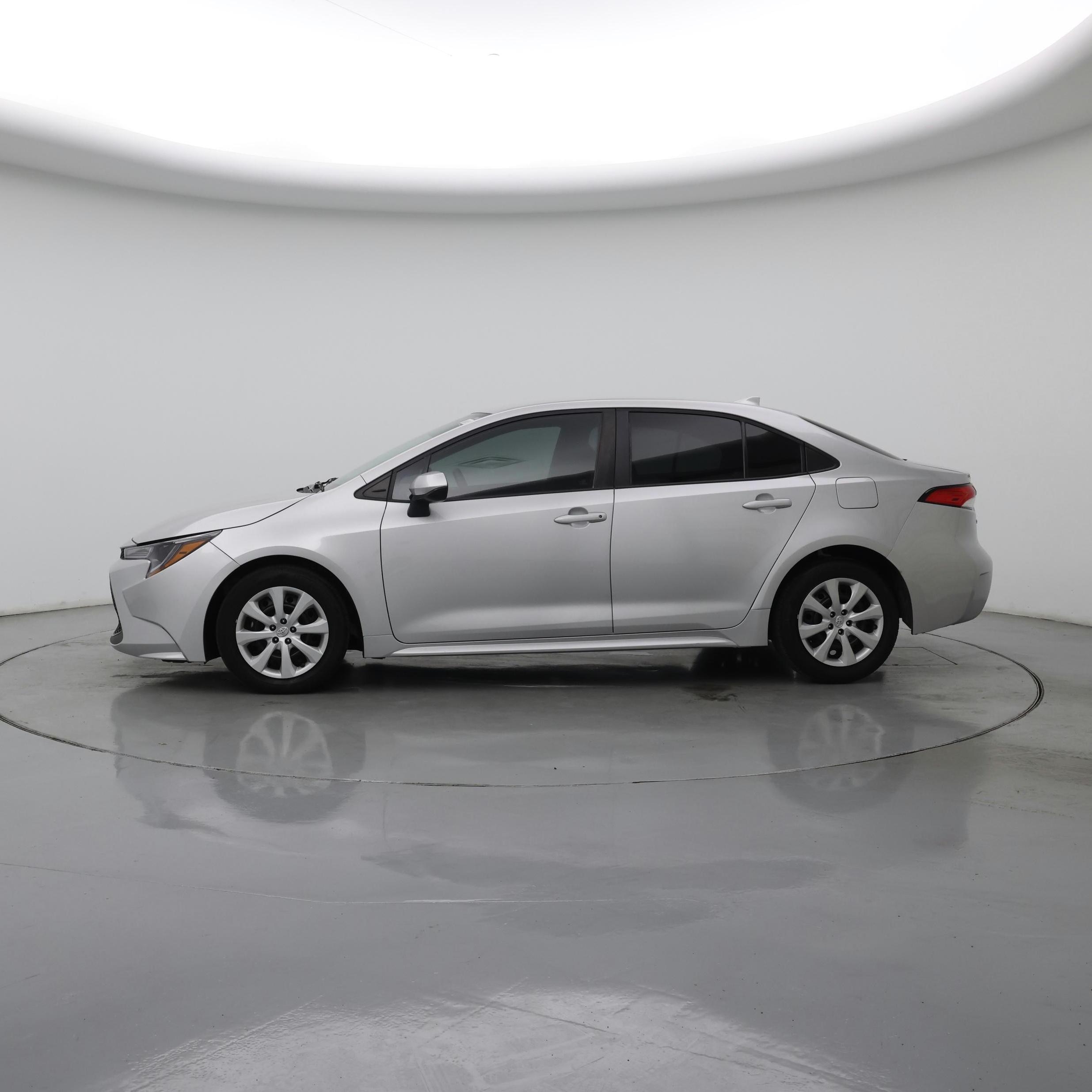 Thumbnail: 2021 Toyota Corolla - 3