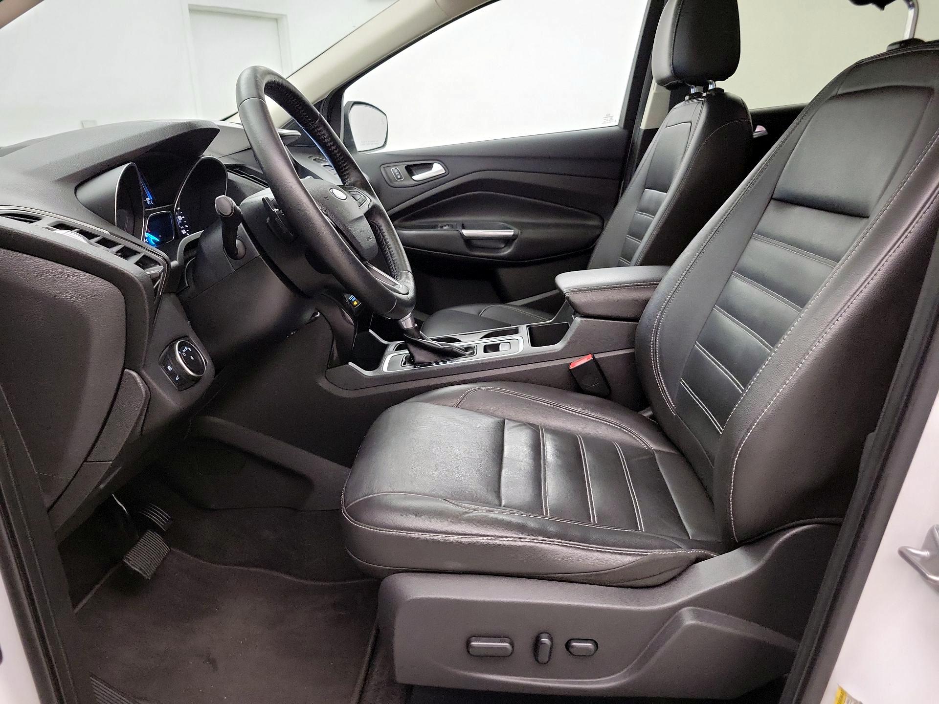 Thumbnail: 2017 Ford Escape - 11