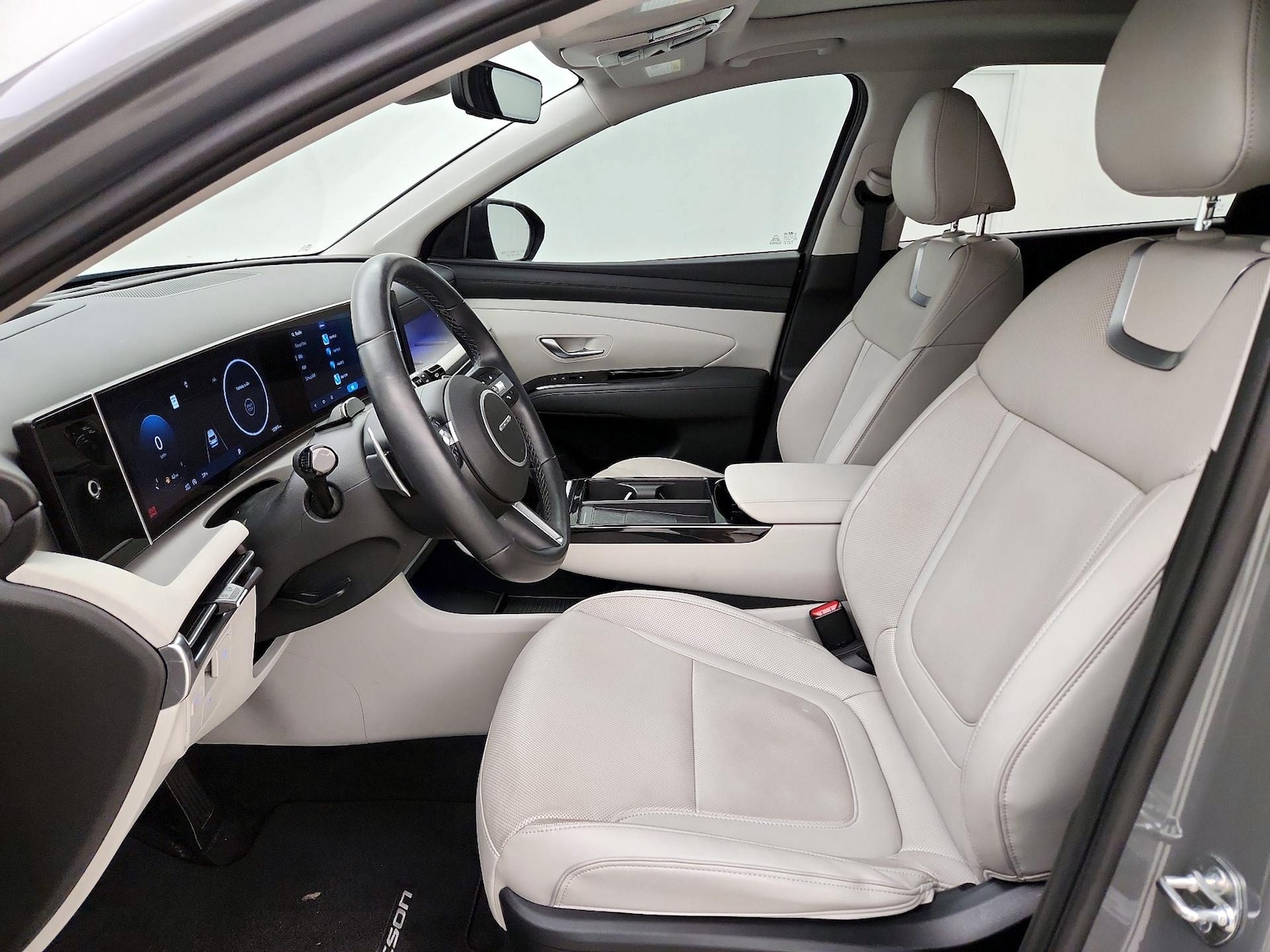 2025 Hyundai Tucson Limited - Photo 12