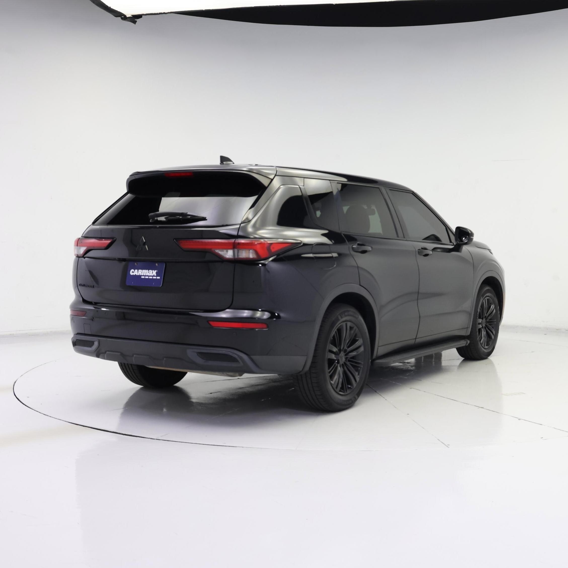 Thumbnail: 2022 Mitsubishi Outlander - 8