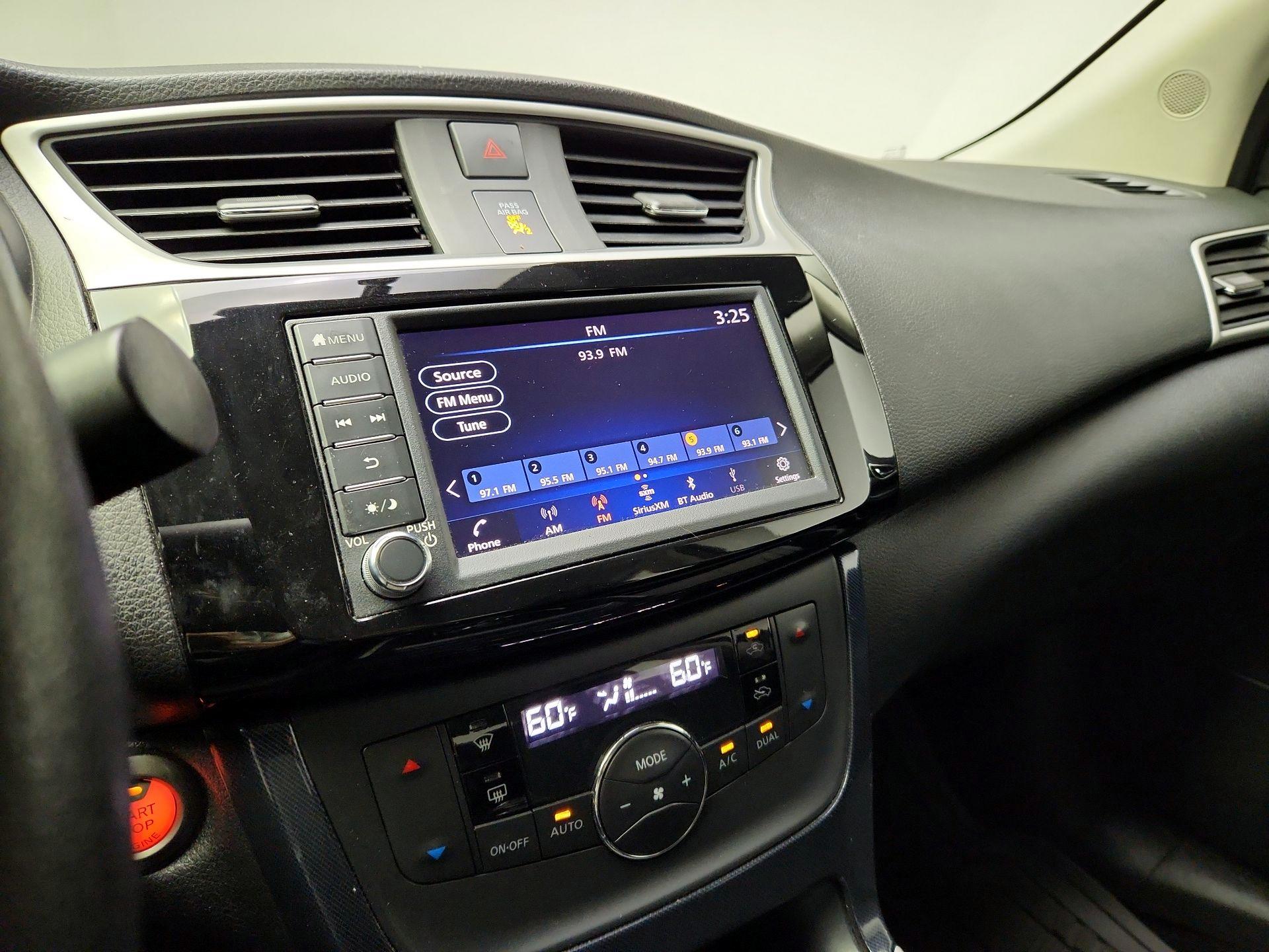 Thumbnail: 2019 Nissan Sentra - 13