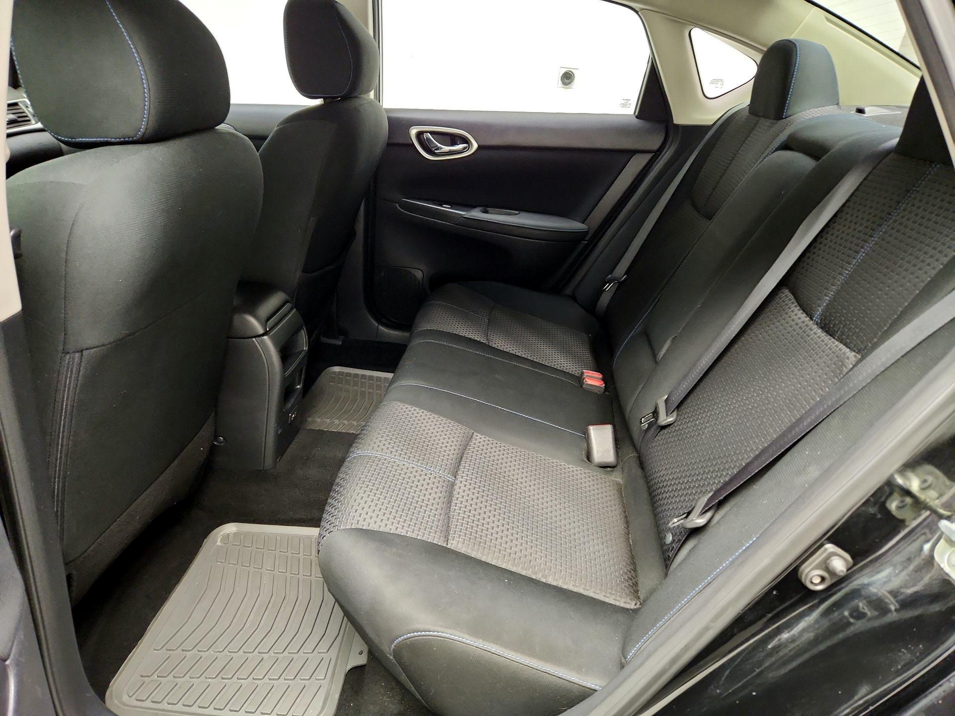 Thumbnail: 2019 Nissan Sentra - 17