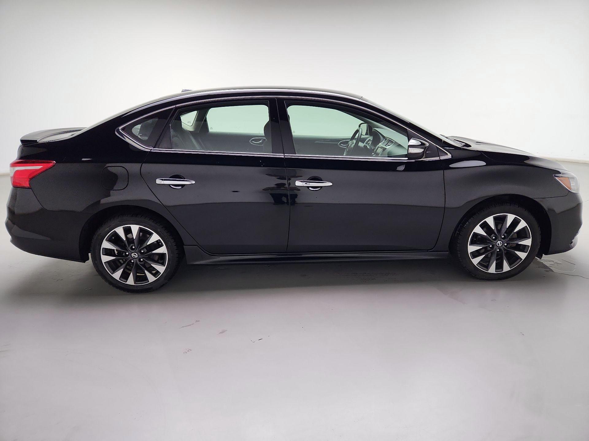 Thumbnail: 2019 Nissan Sentra - 4