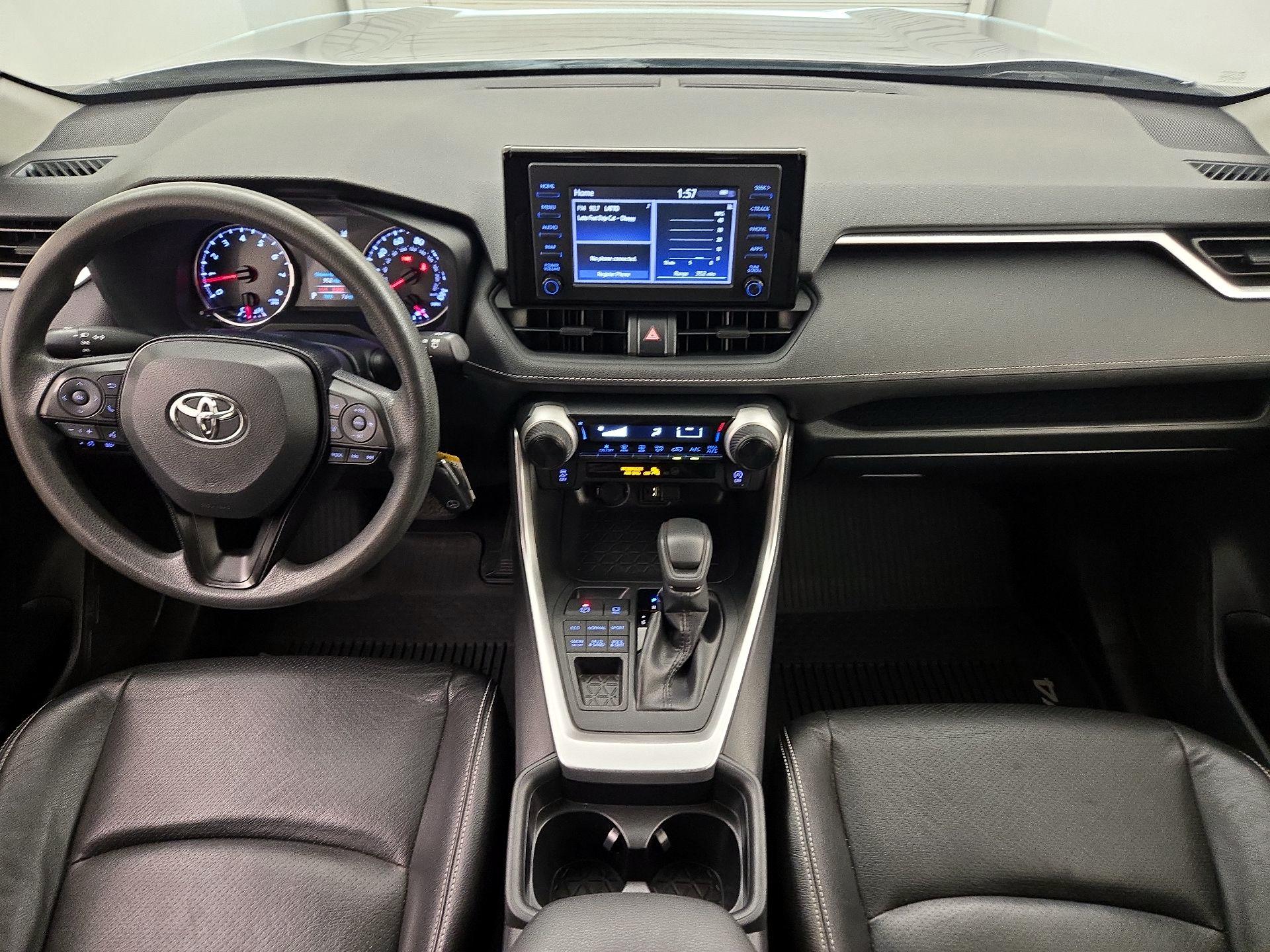 Thumbnail: 2019 Toyota RAV4 - 9