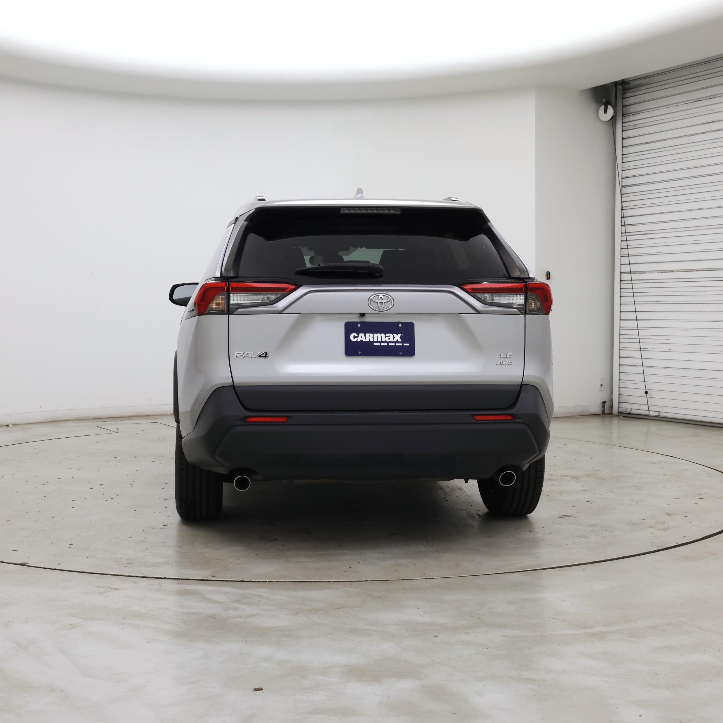 Thumbnail: 2019 Toyota RAV4 - 6