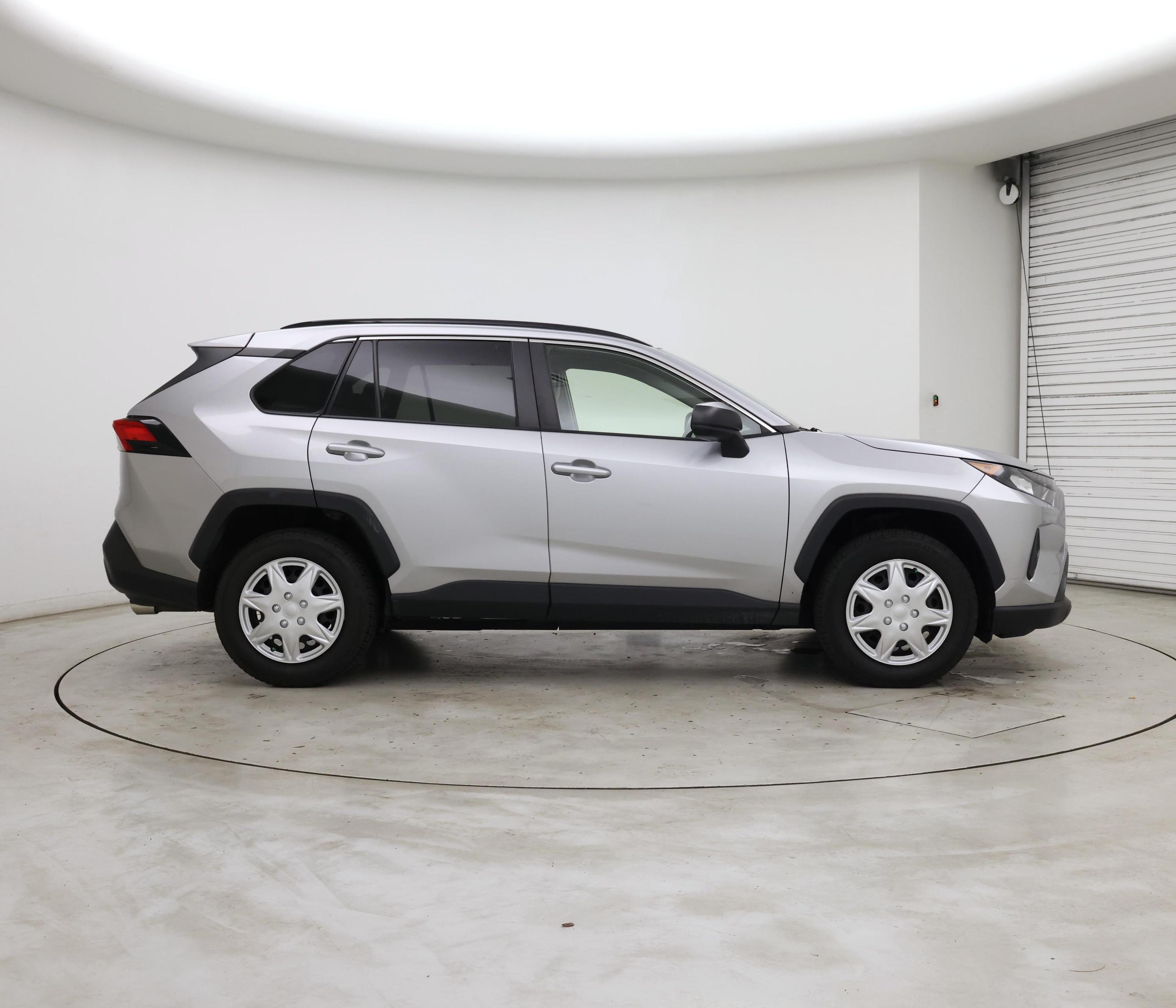 Thumbnail: 2019 Toyota RAV4 - 7