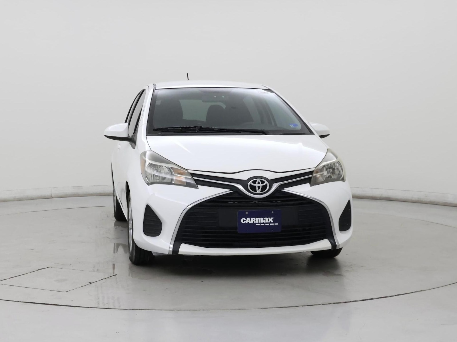 2015 Toyota Yaris LE - Photo 6