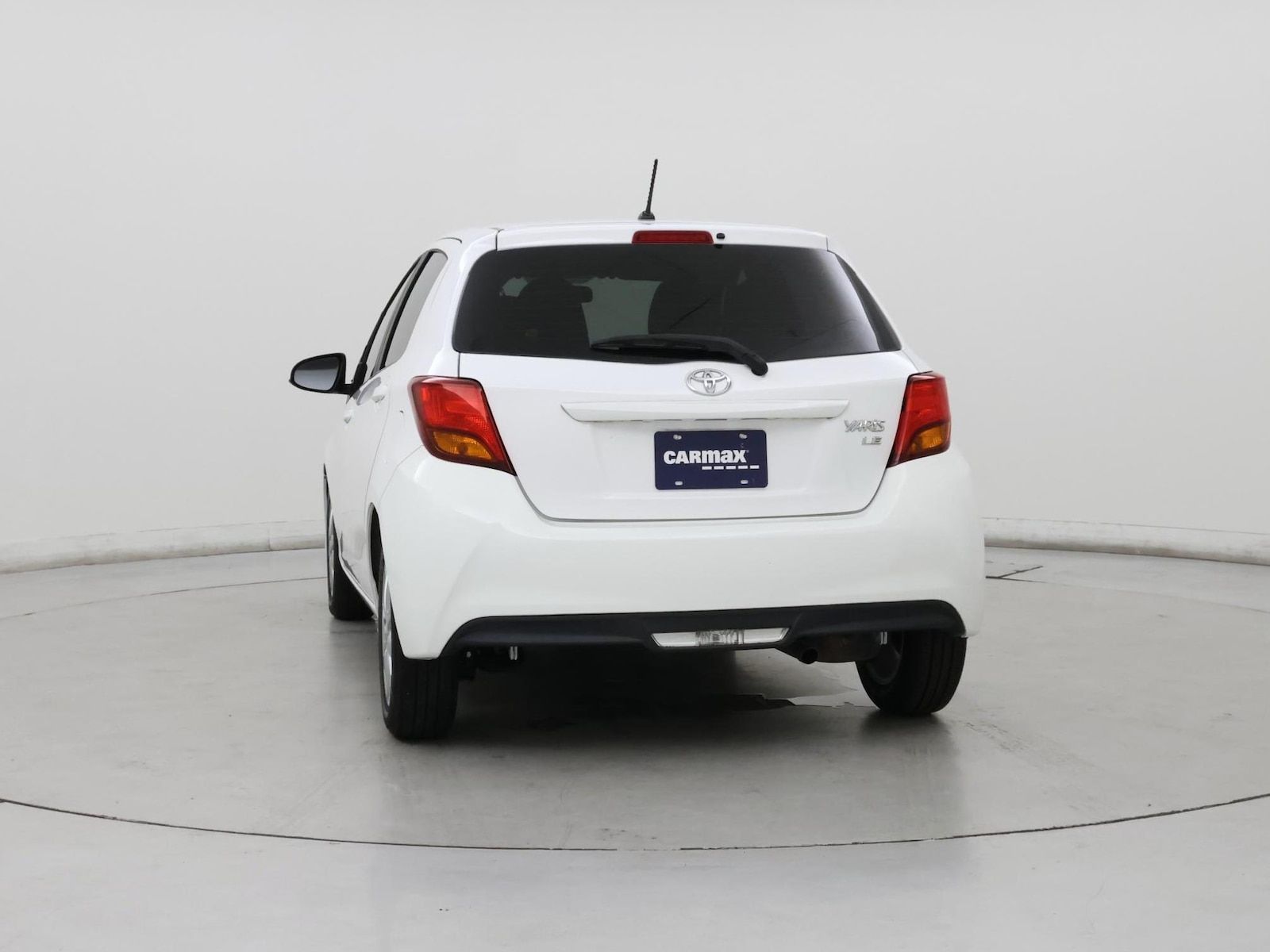 2015 Toyota Yaris LE - Photo 7