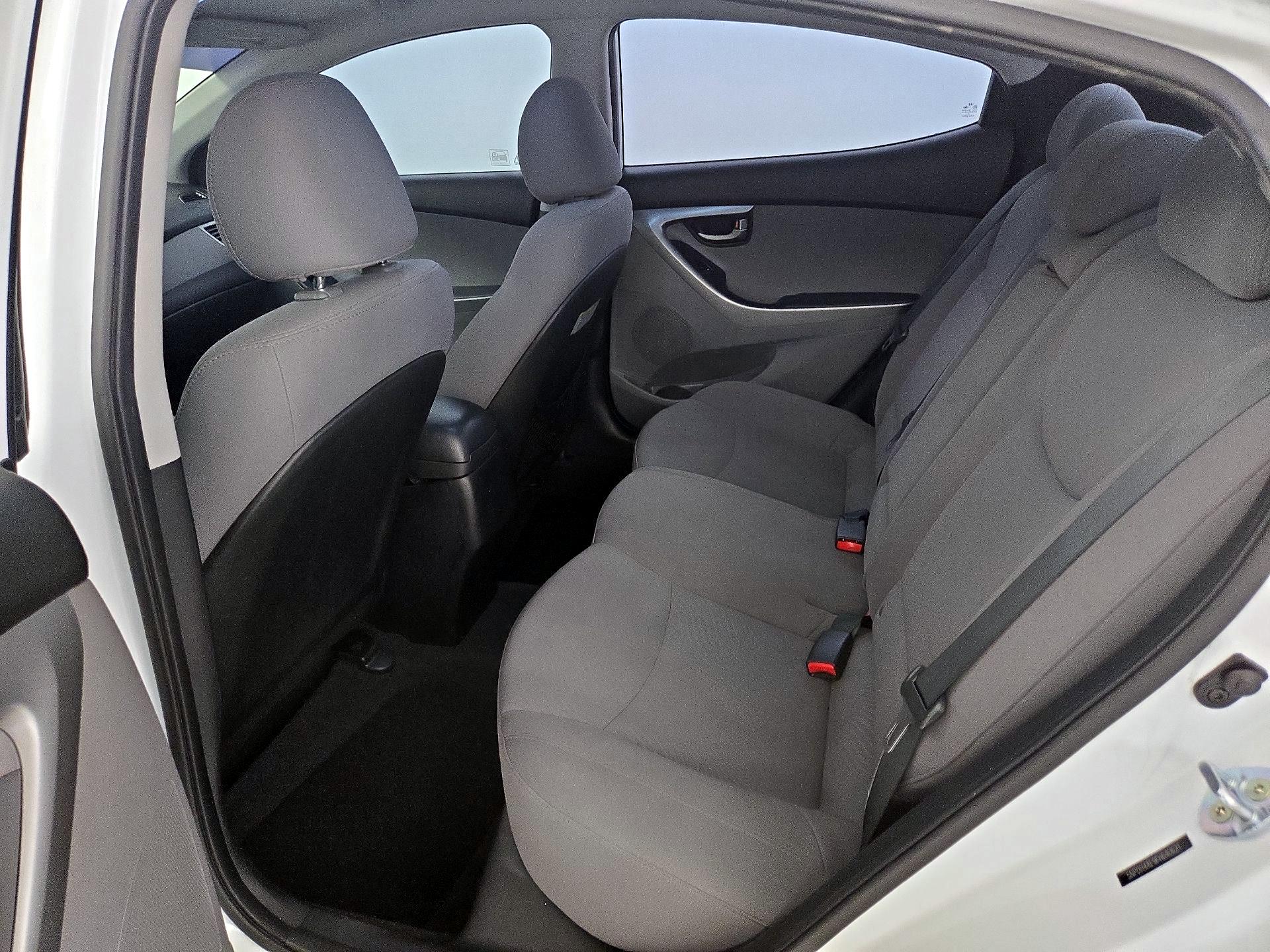 Thumbnail: 2015 Hyundai Elantra - 18