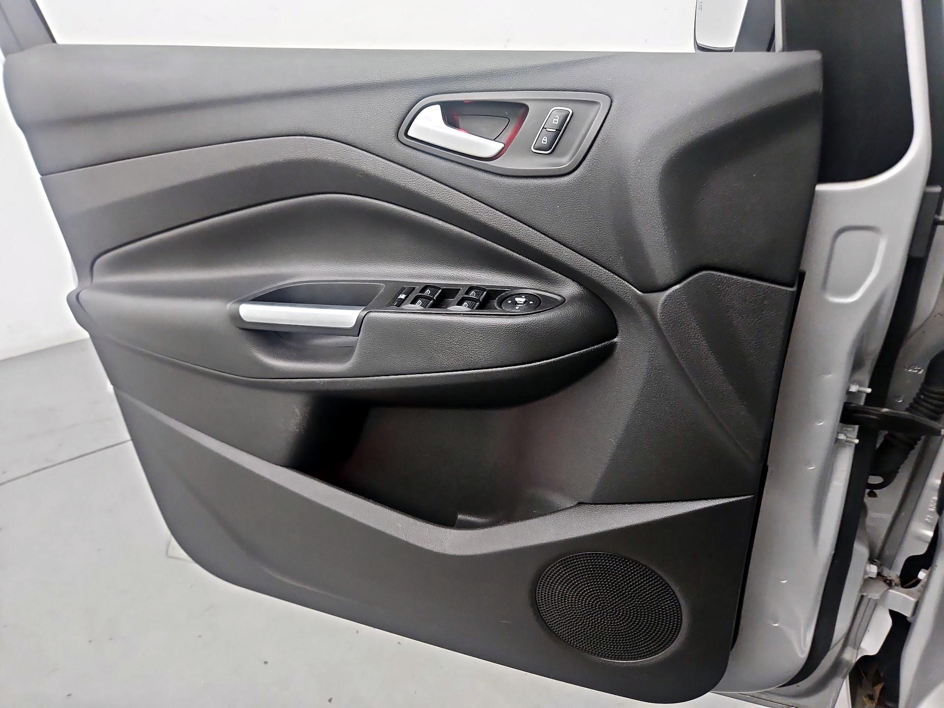 Thumbnail: 2015 Ford C-Max - 12